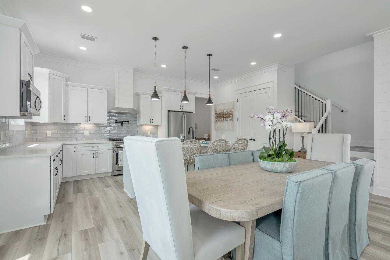 GULF SHORE MANOR - Residential
