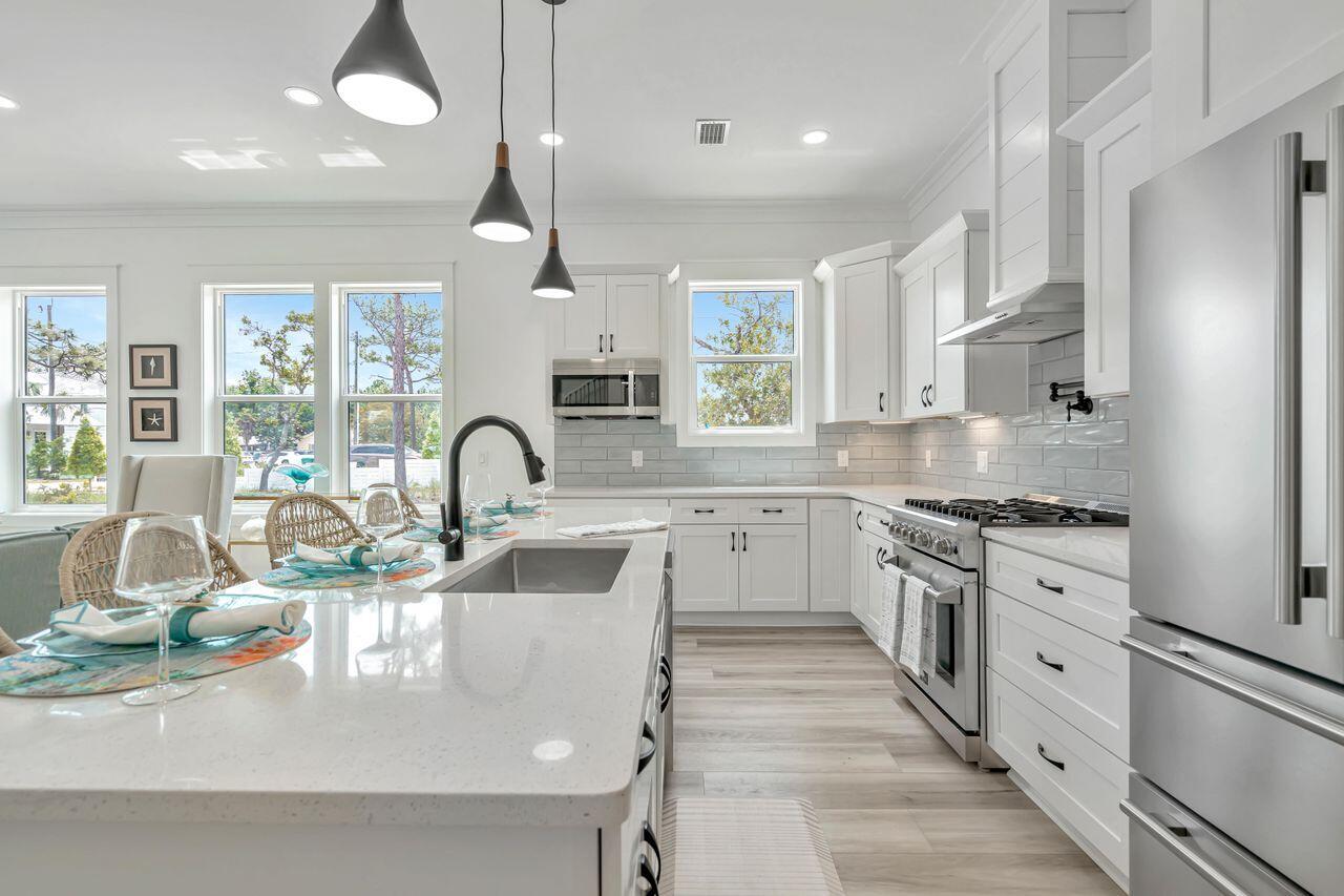GULF SHORE MANOR - Residential
