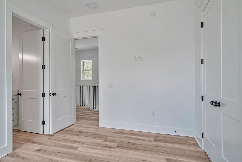 listing image 120