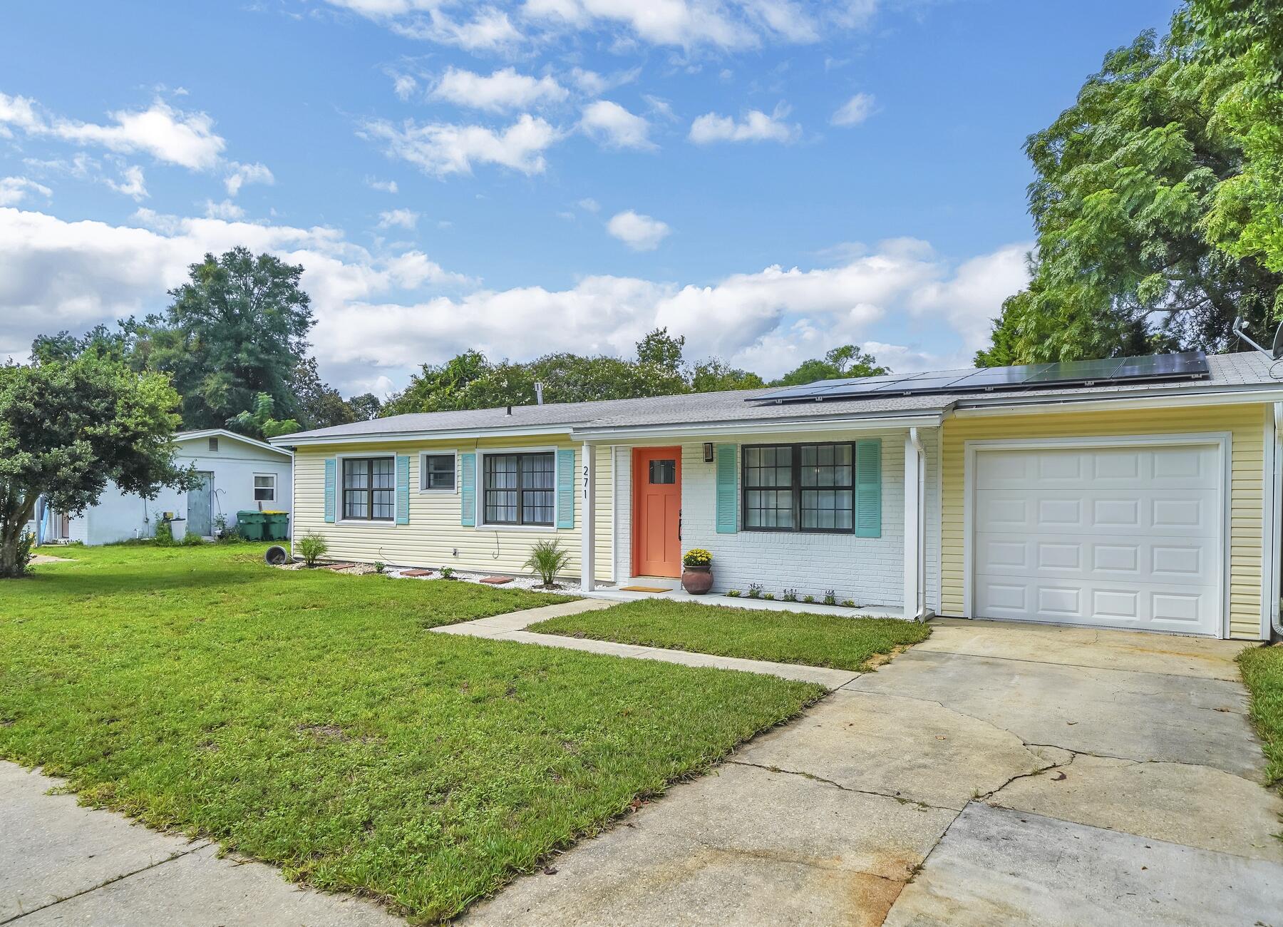 OAK TREE PARK - Residential