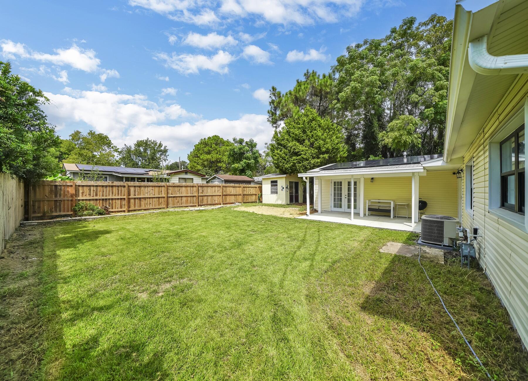 OAK TREE PARK - Residential