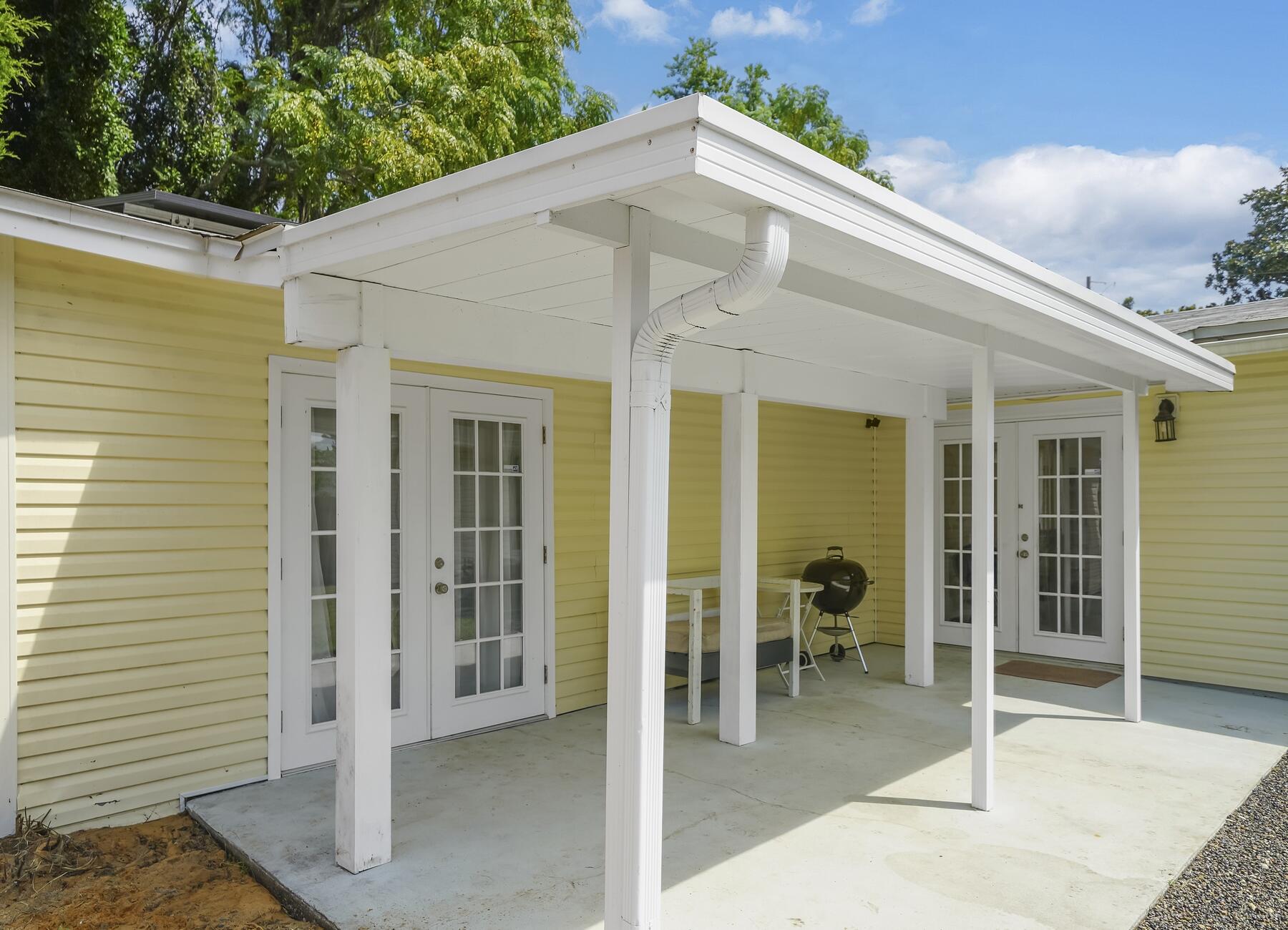 OAK TREE PARK - Residential