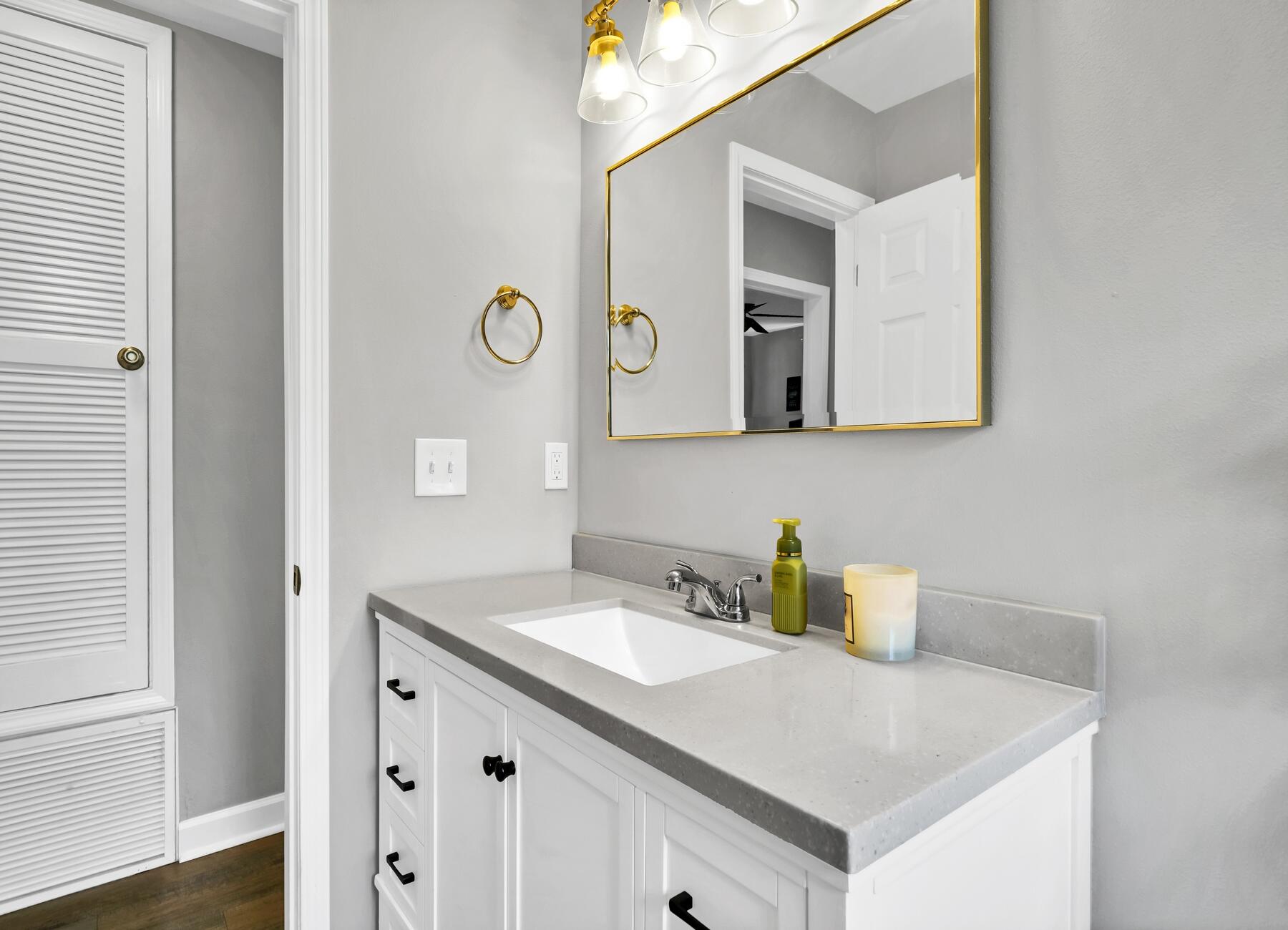 OAK TREE PARK - Residential