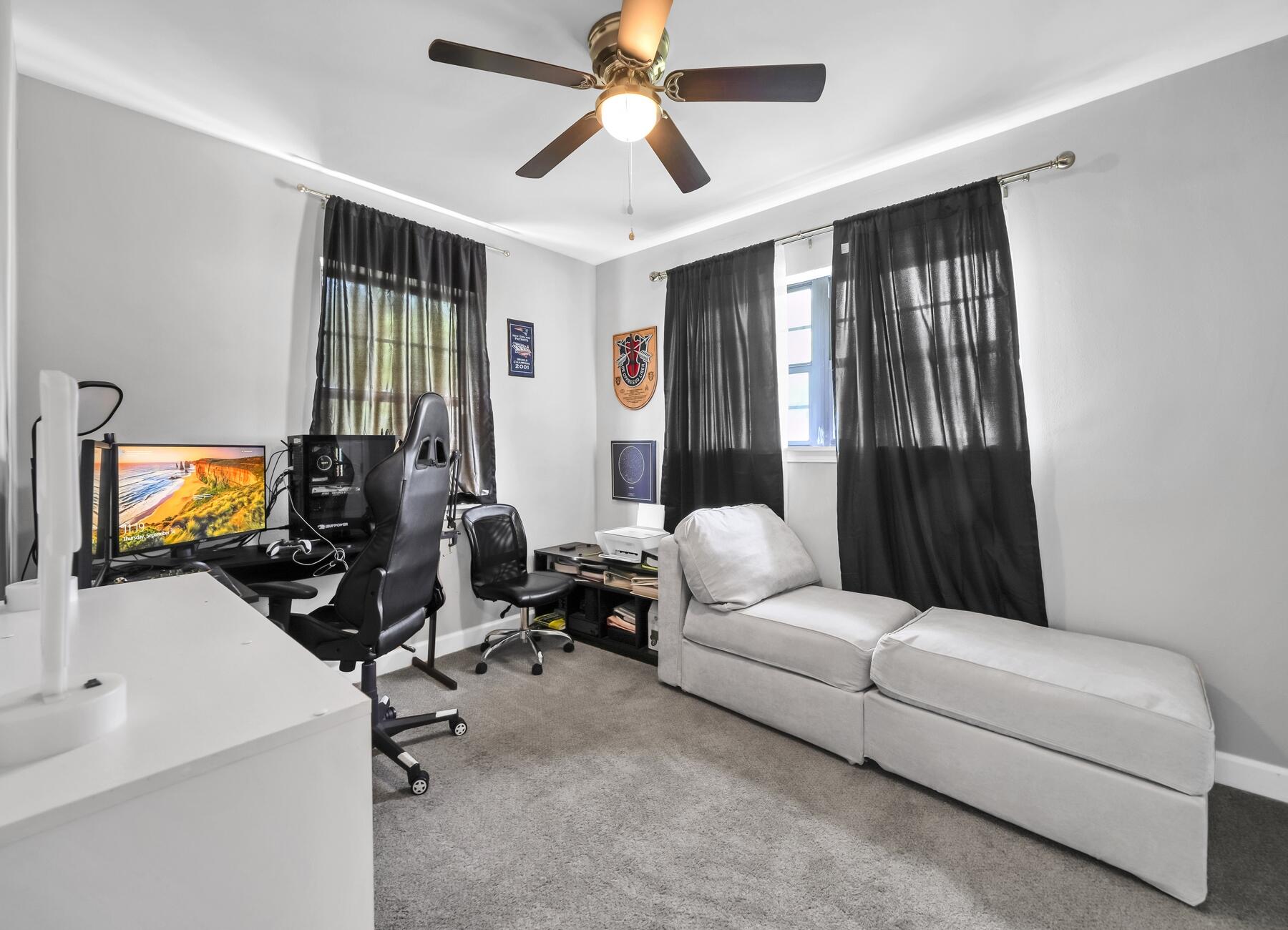 OAK TREE PARK - Residential