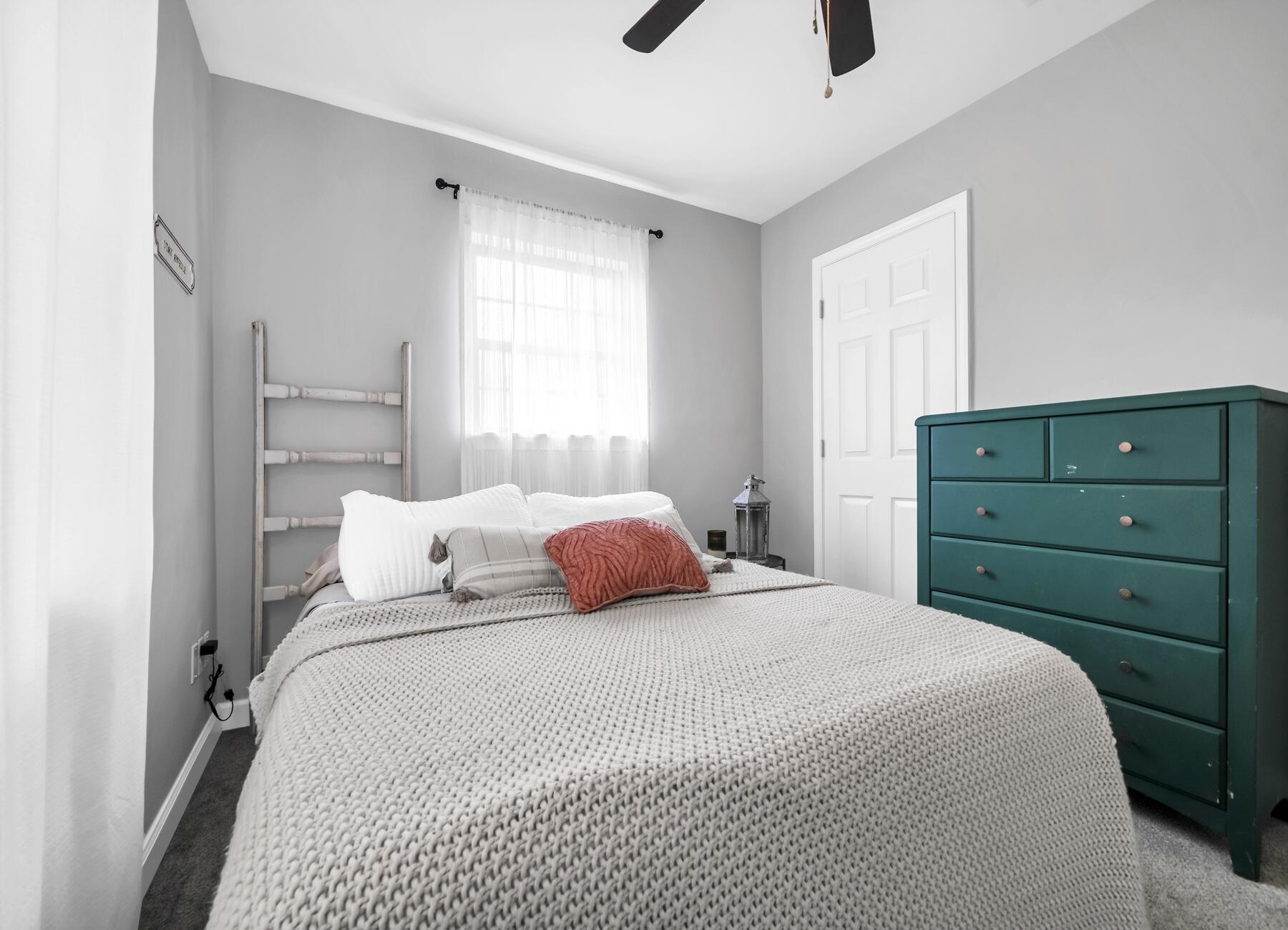 OAK TREE PARK - Residential