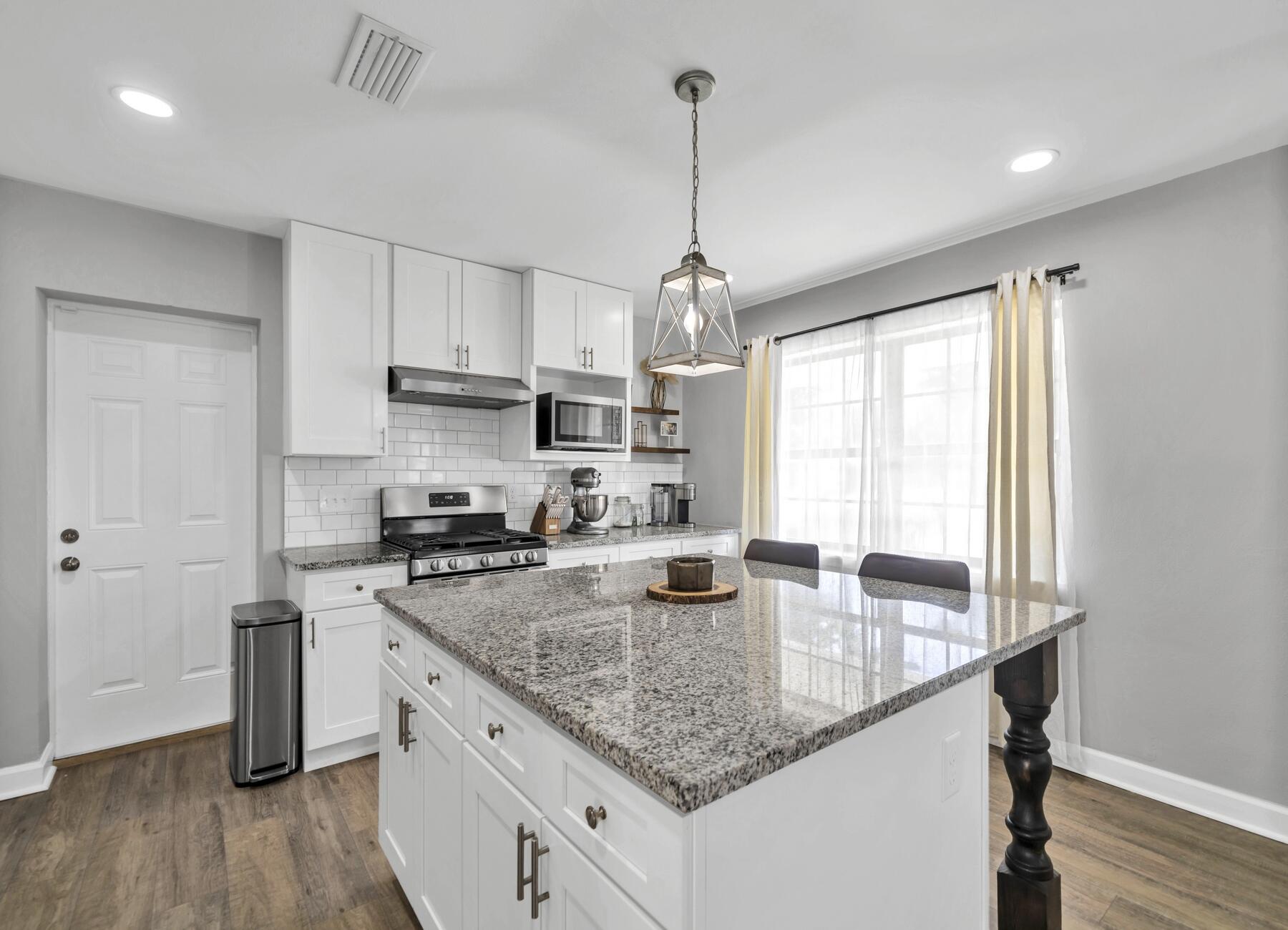 OAK TREE PARK - Residential