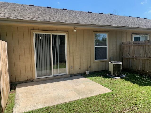 BAYWOOD T/H - Residential Lease