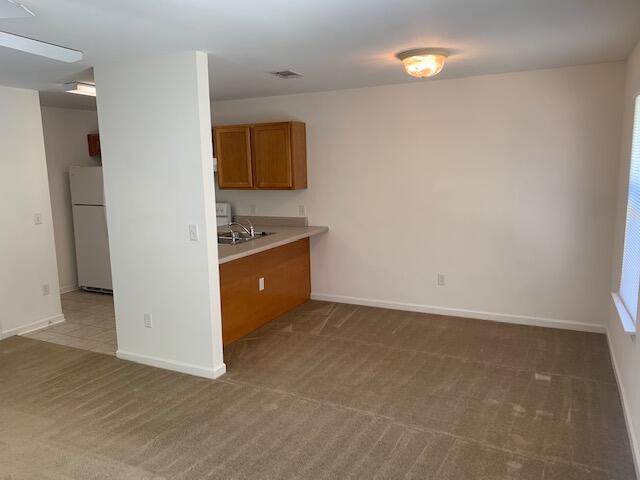 BAYWOOD T/H - Residential Lease