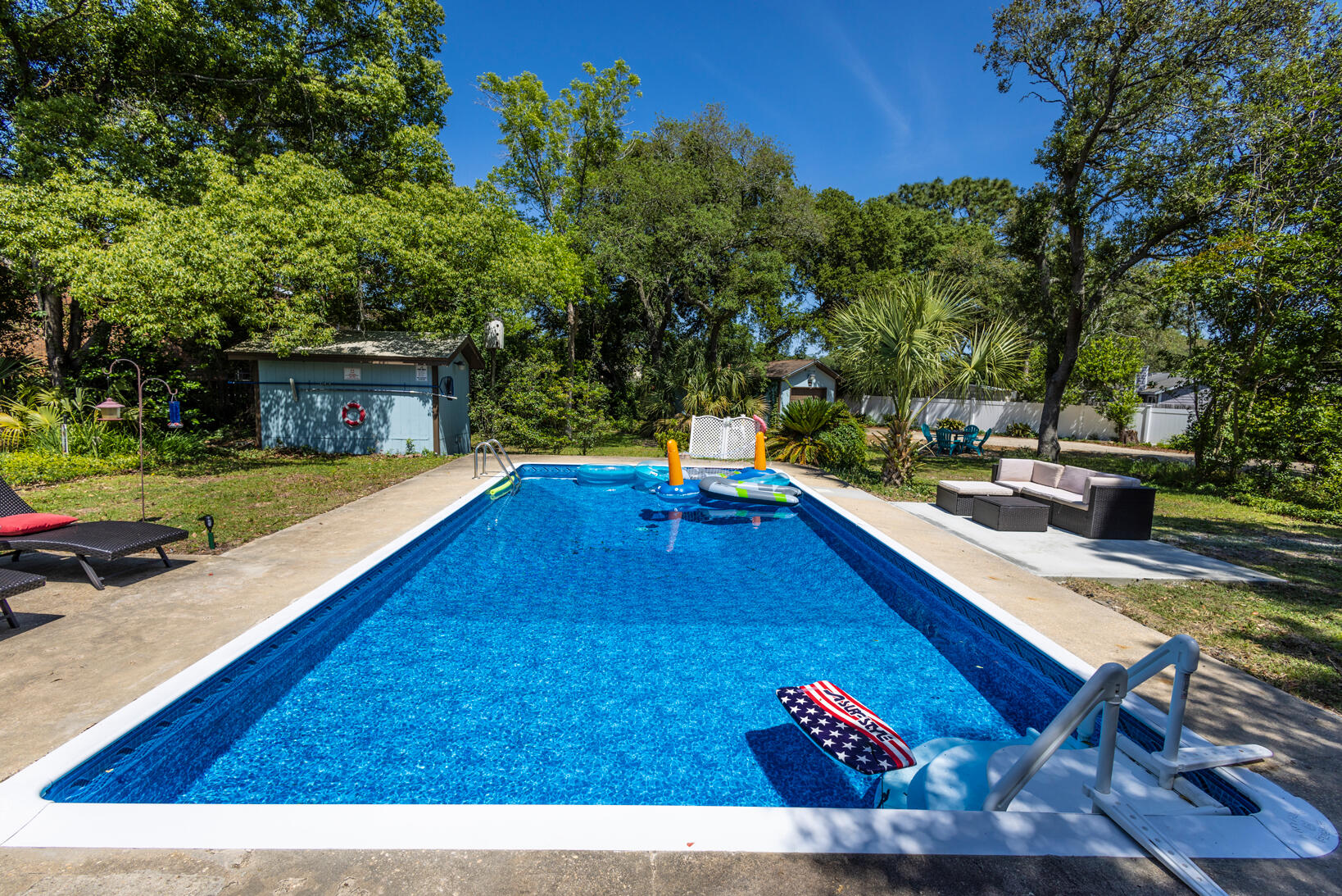 COLONIAL HEIGHTS - Residential Lease