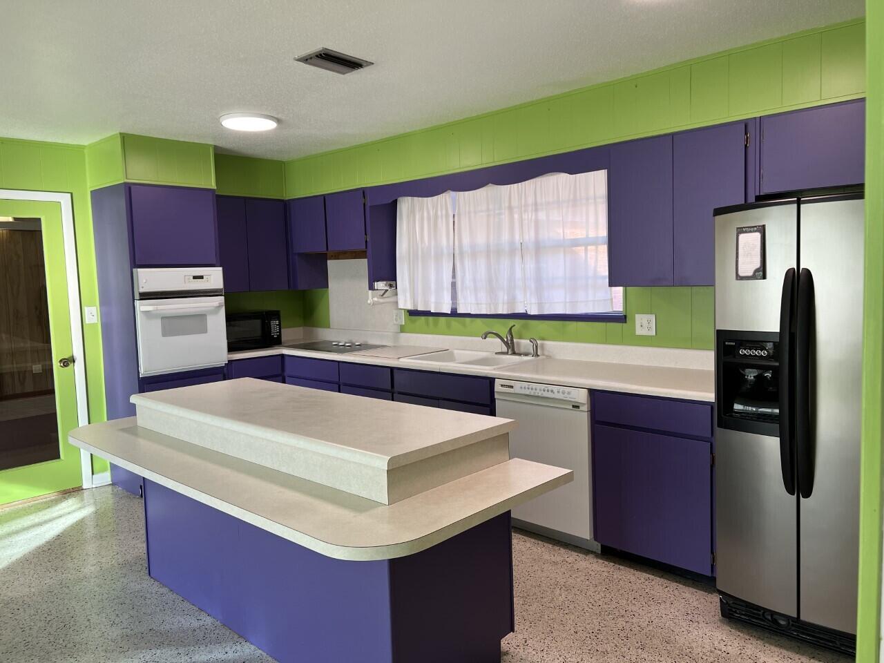 LONGWOOD S/D 1ST ADDN - Residential