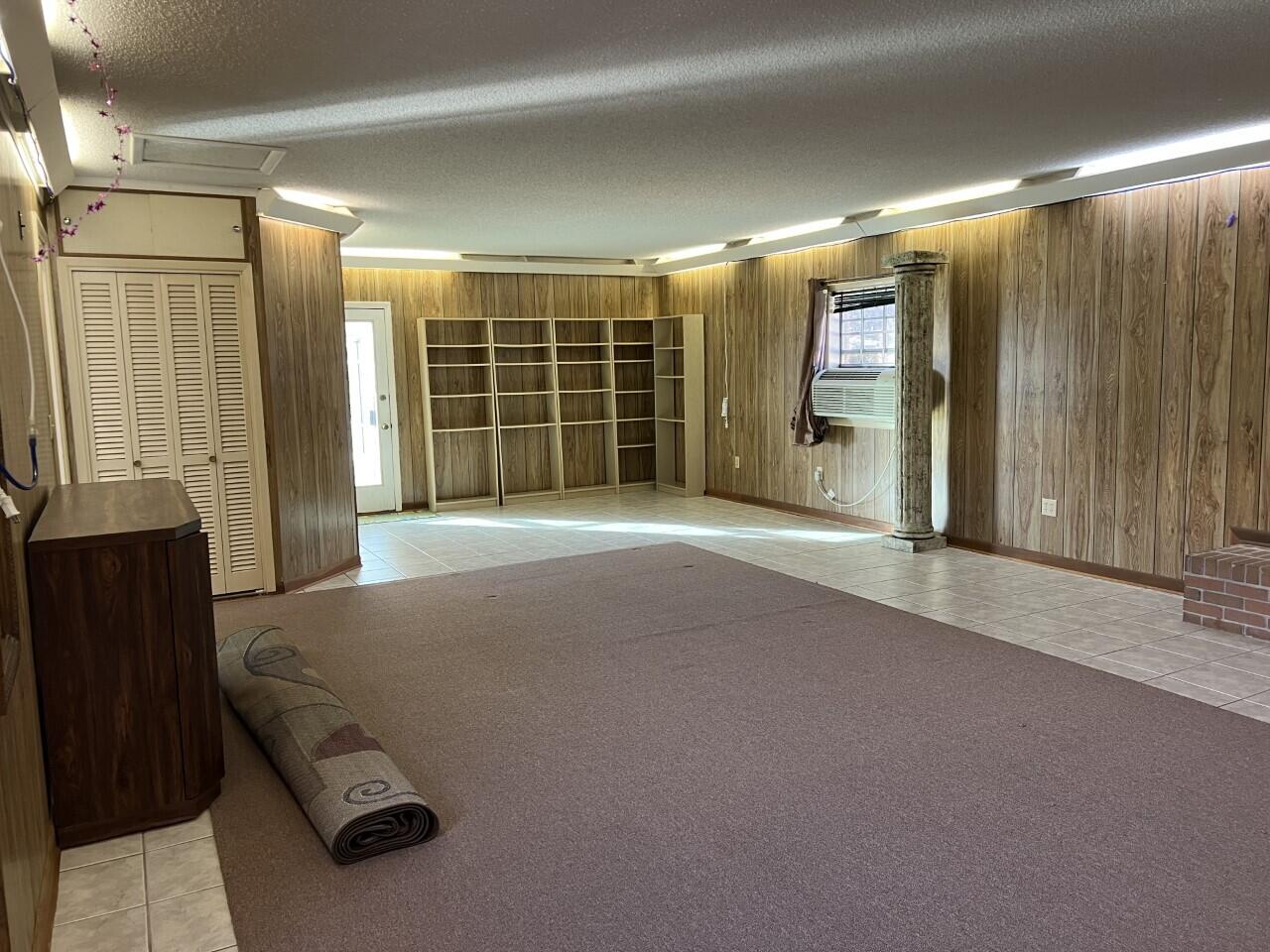 LONGWOOD S/D 1ST ADDN - Residential