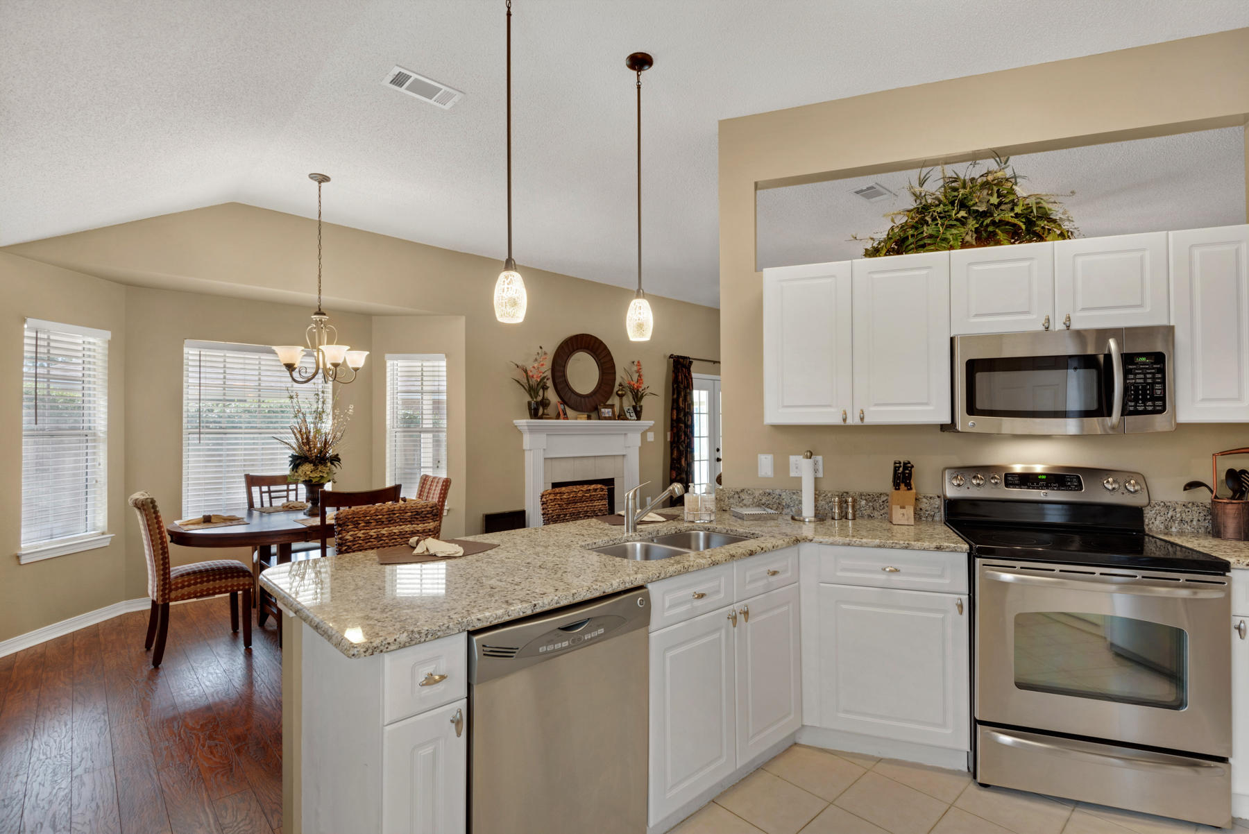 BAYSIDE - Residential