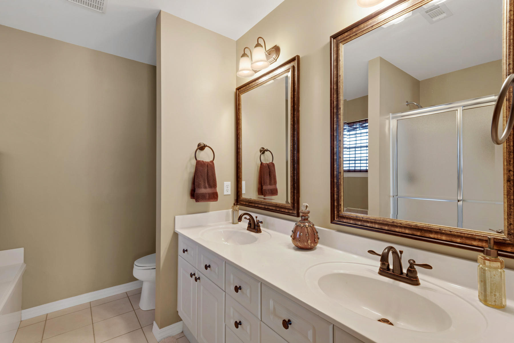 BAYSIDE - Residential