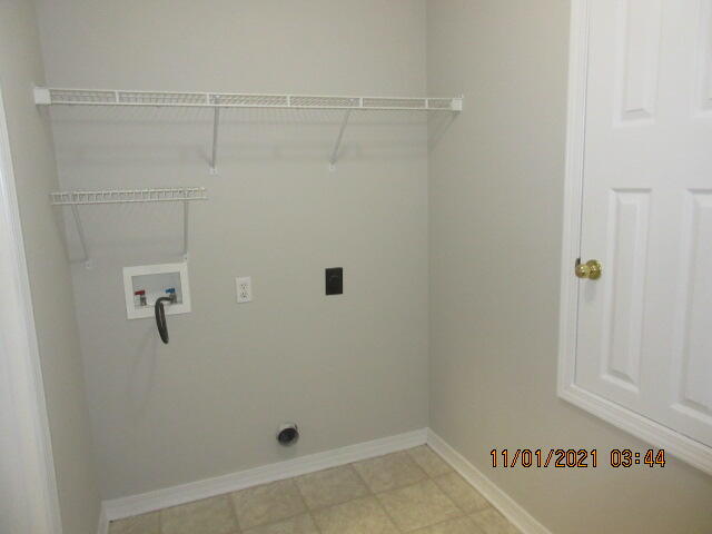 EMERALD VILLAGE S/D - Residential Lease