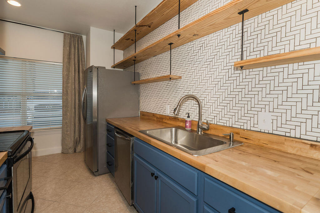 Palms of Freeport - Residential Lease