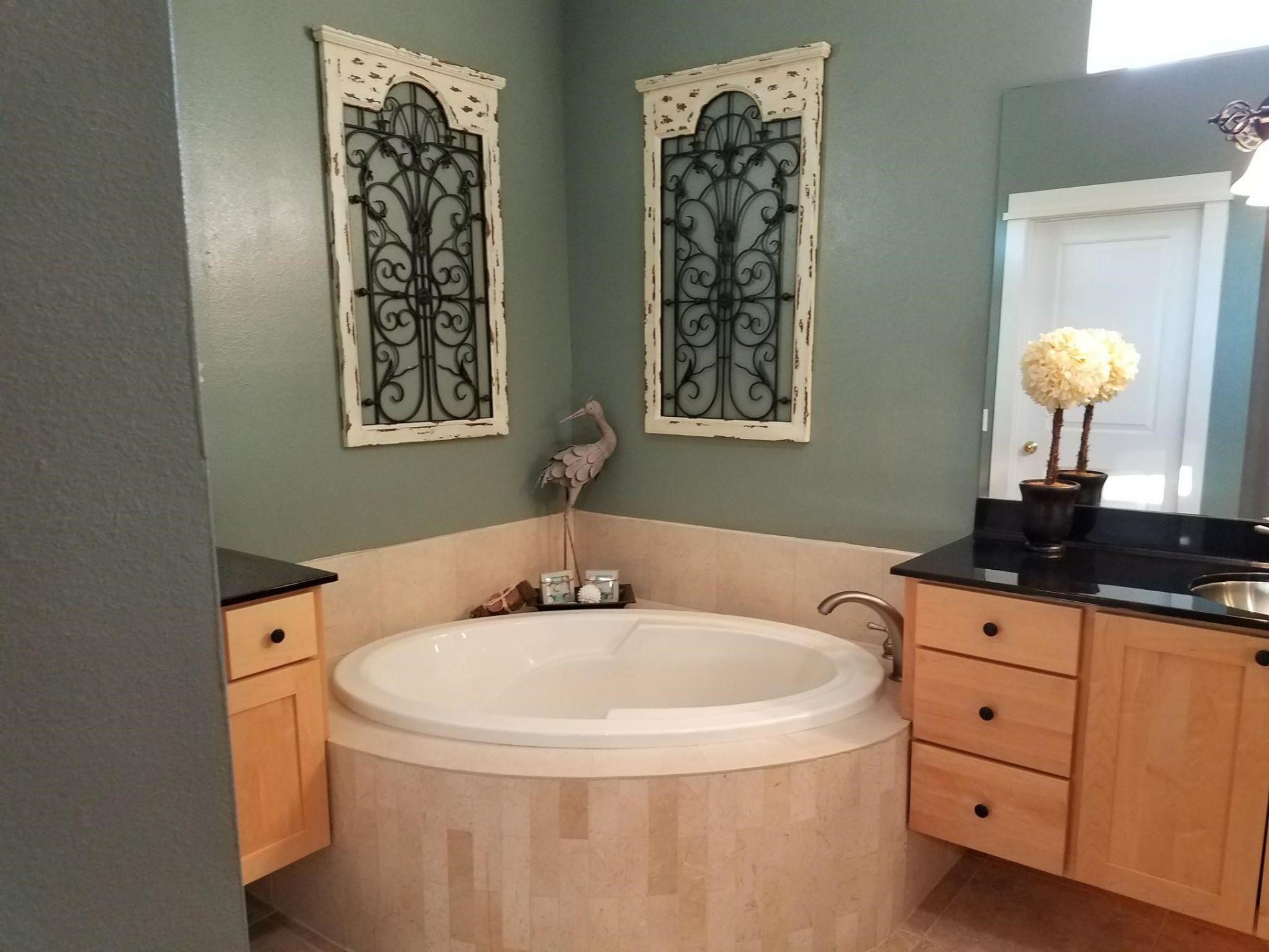 PELICAN BAY S/D - Residential