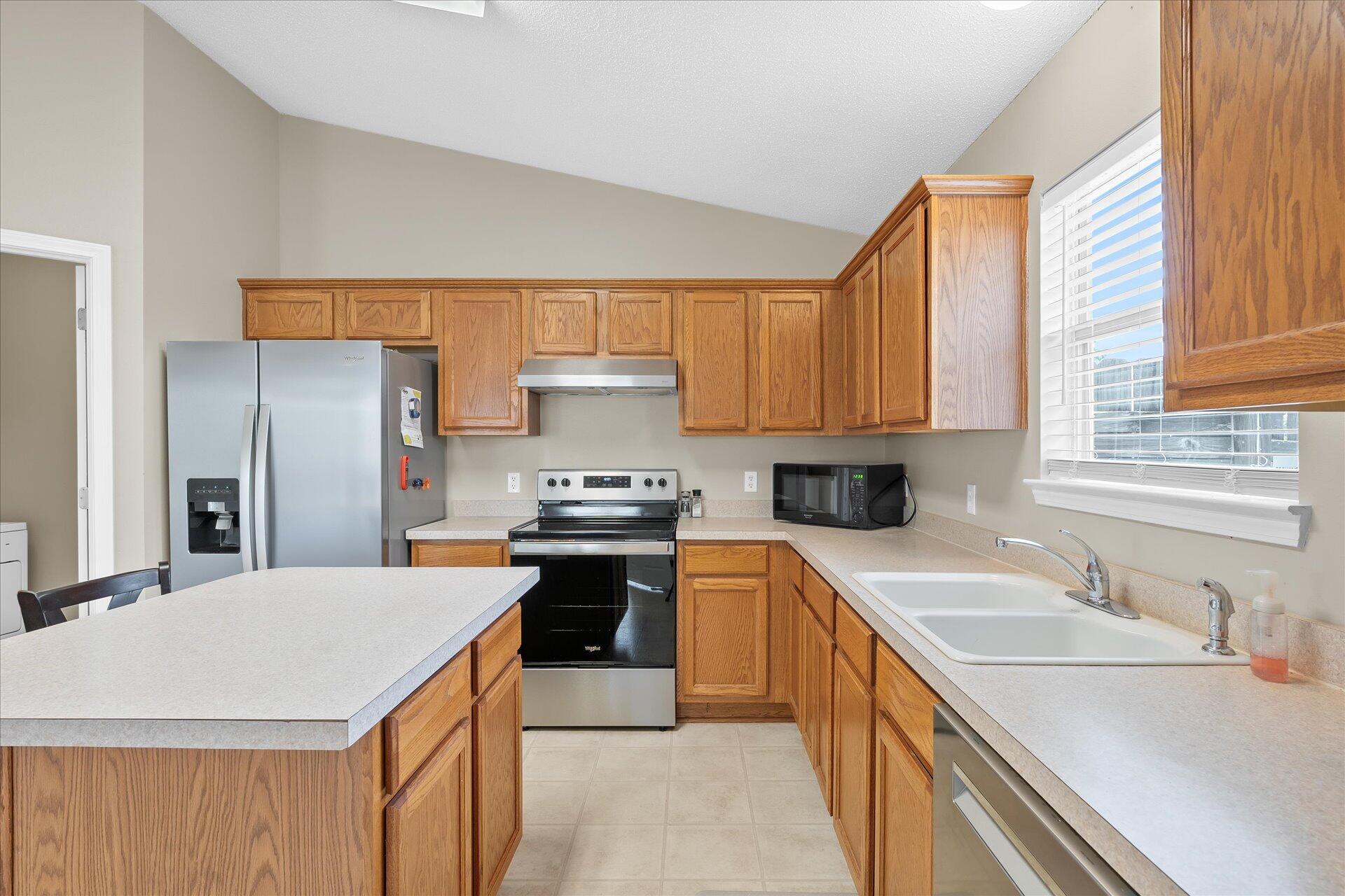 REDSTONE ESTATES - Residential