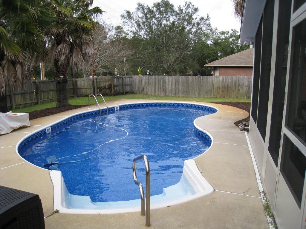 MELISSA OAKS - Residential