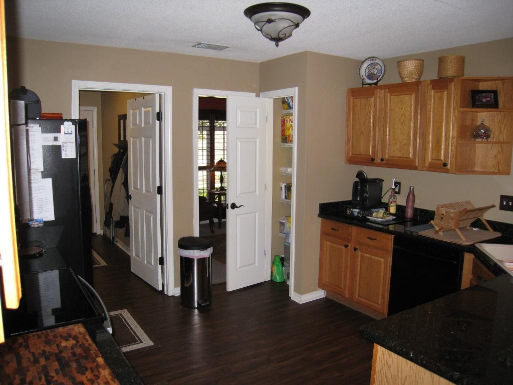 MELISSA OAKS - Residential