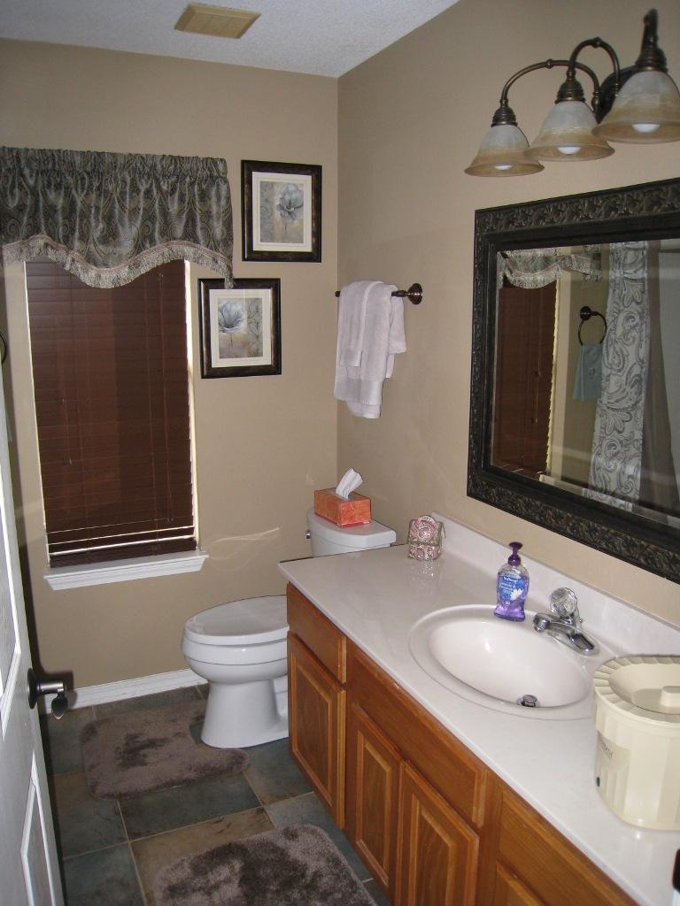 MELISSA OAKS - Residential