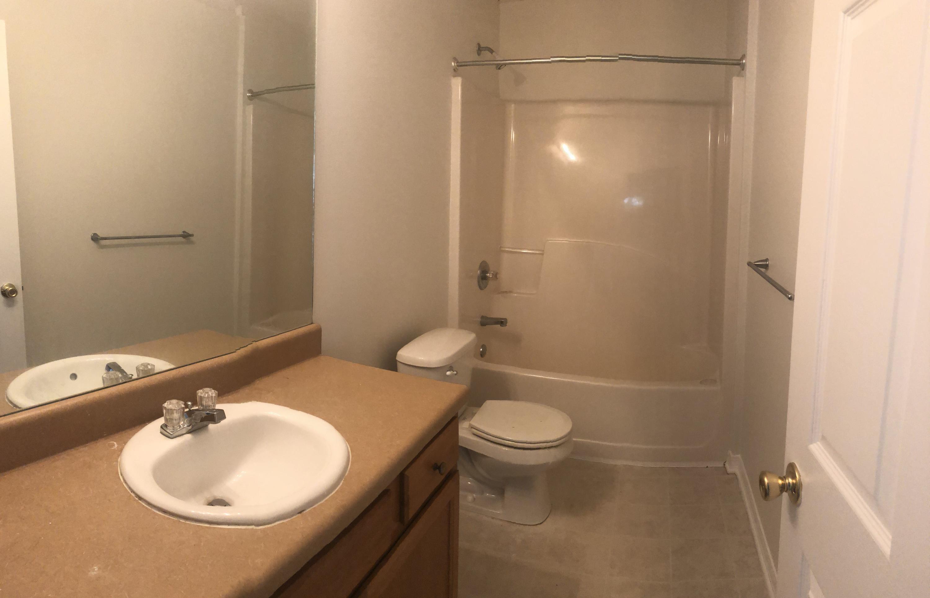 TRIPLE LAKES ESTATES - Residential Lease