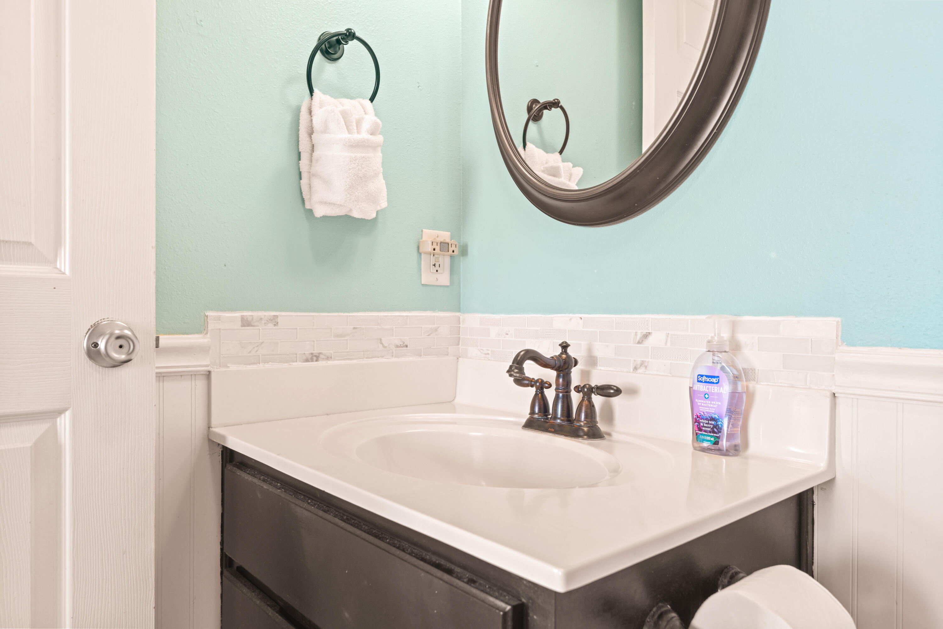SUNSET HARBOUR VILLAS CONDOMINIUM - Residential