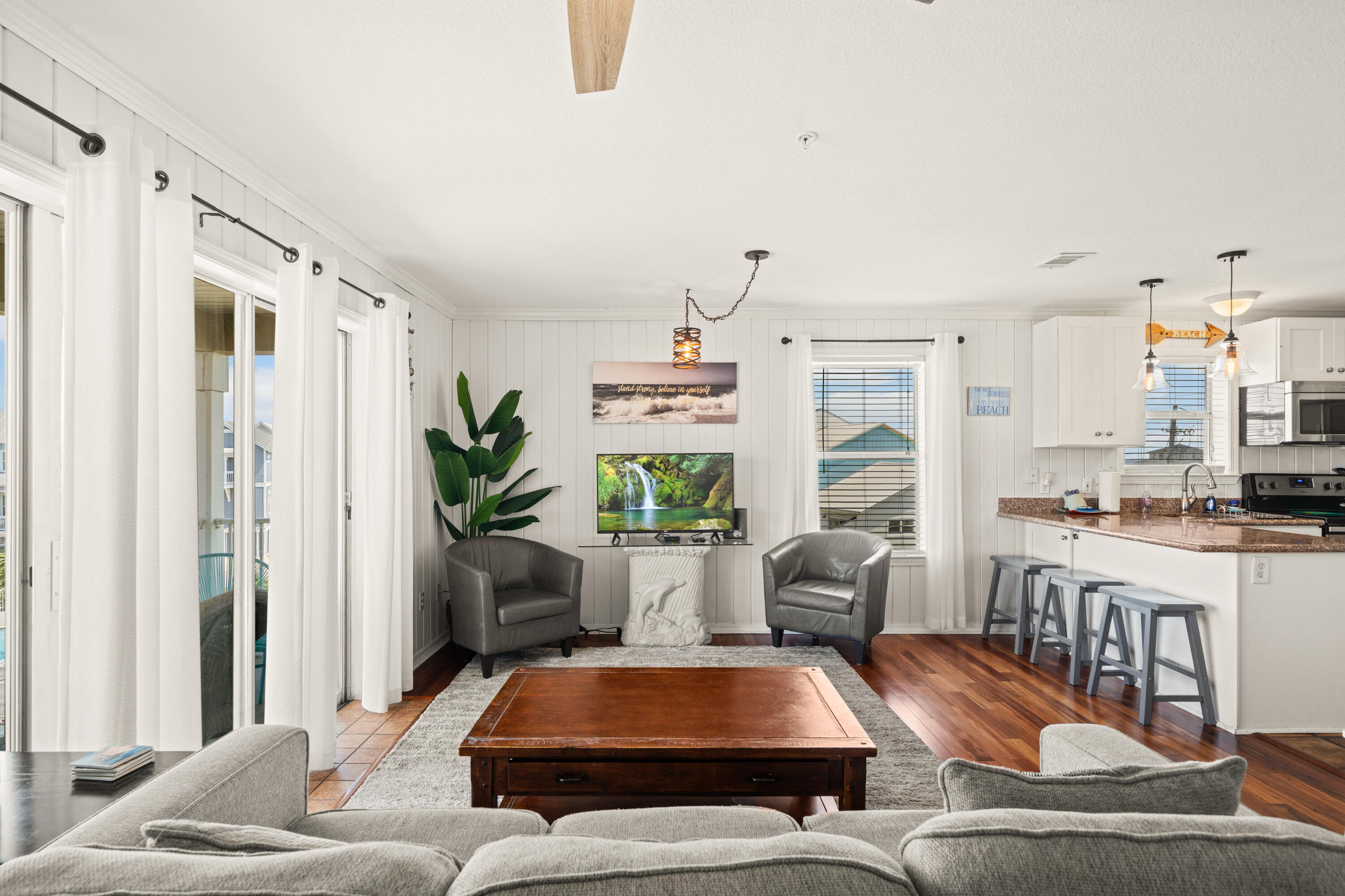 SUNSET HARBOUR VILLAS CONDOMINIUM - Residential