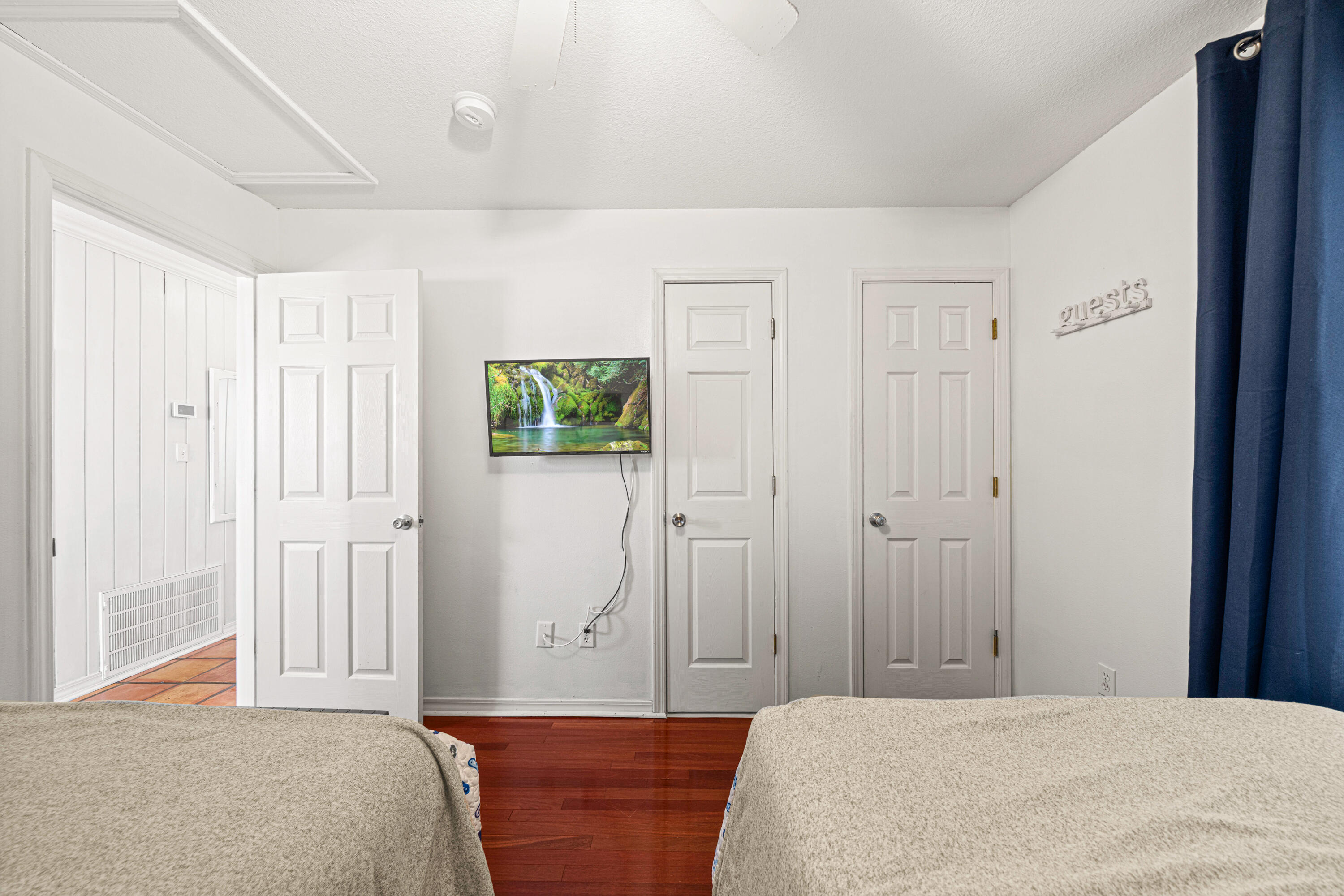 SUNSET HARBOUR VILLAS CONDOMINIUM - Residential