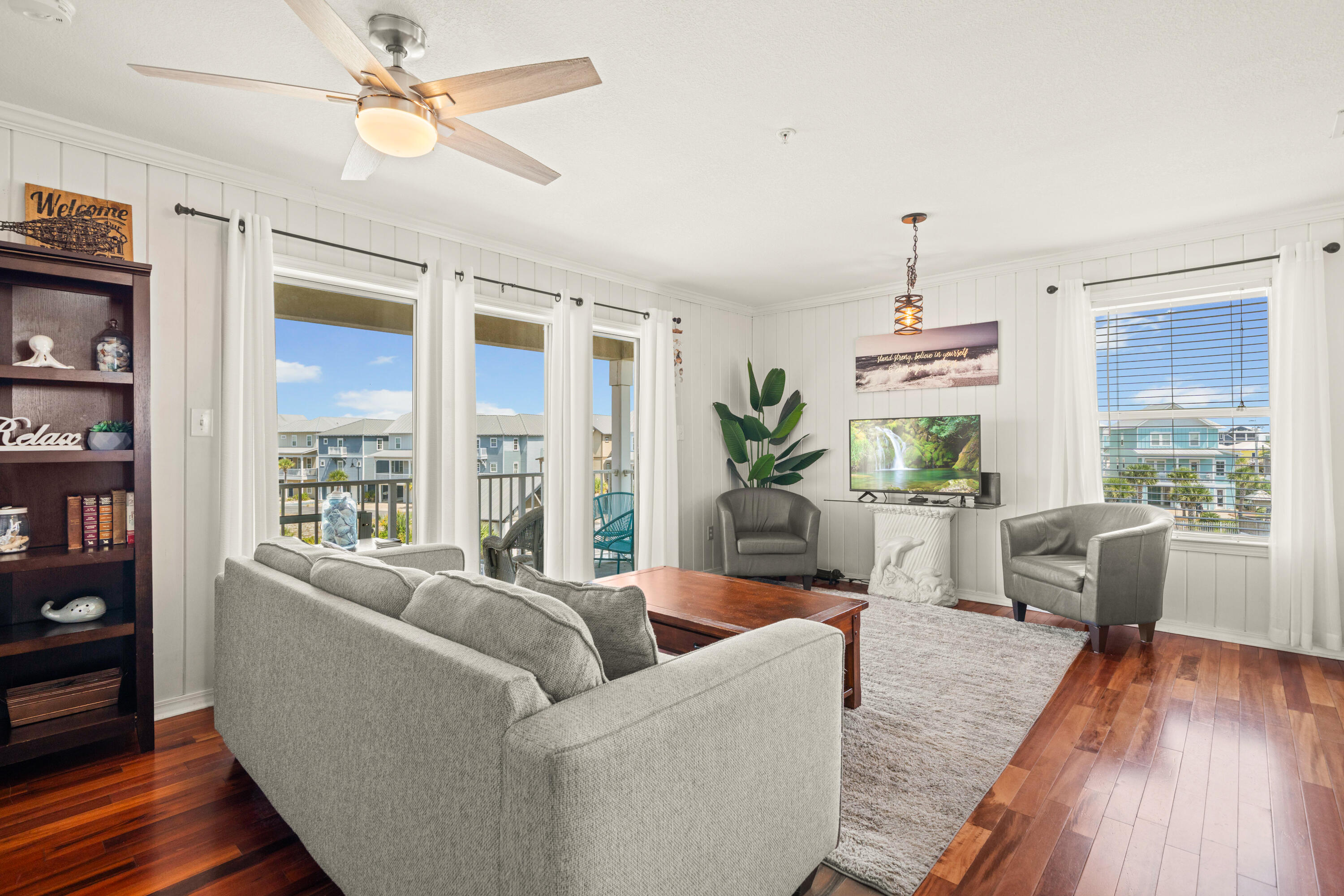 SUNSET HARBOUR VILLAS CONDOMINIUM - Residential