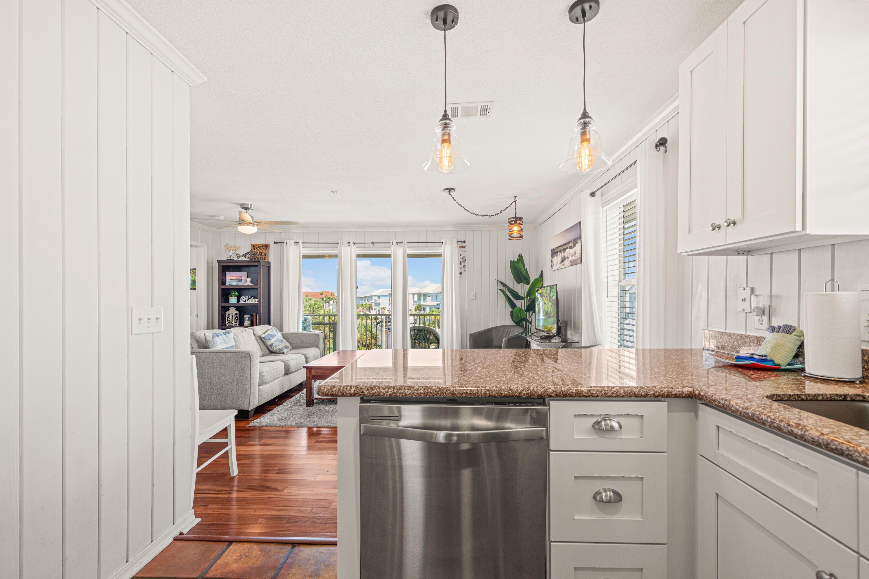 SUNSET HARBOUR VILLAS CONDOMINIUM - Residential