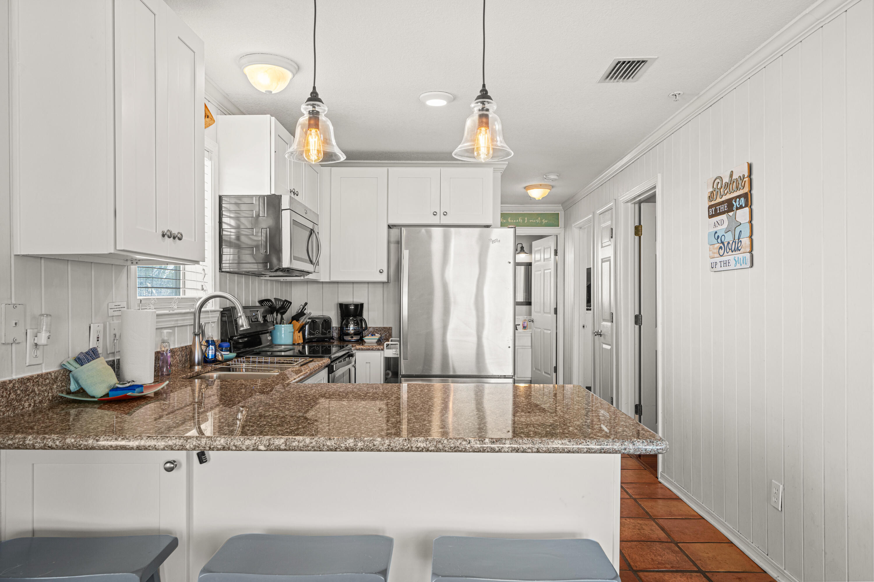 SUNSET HARBOUR VILLAS CONDOMINIUM - Residential