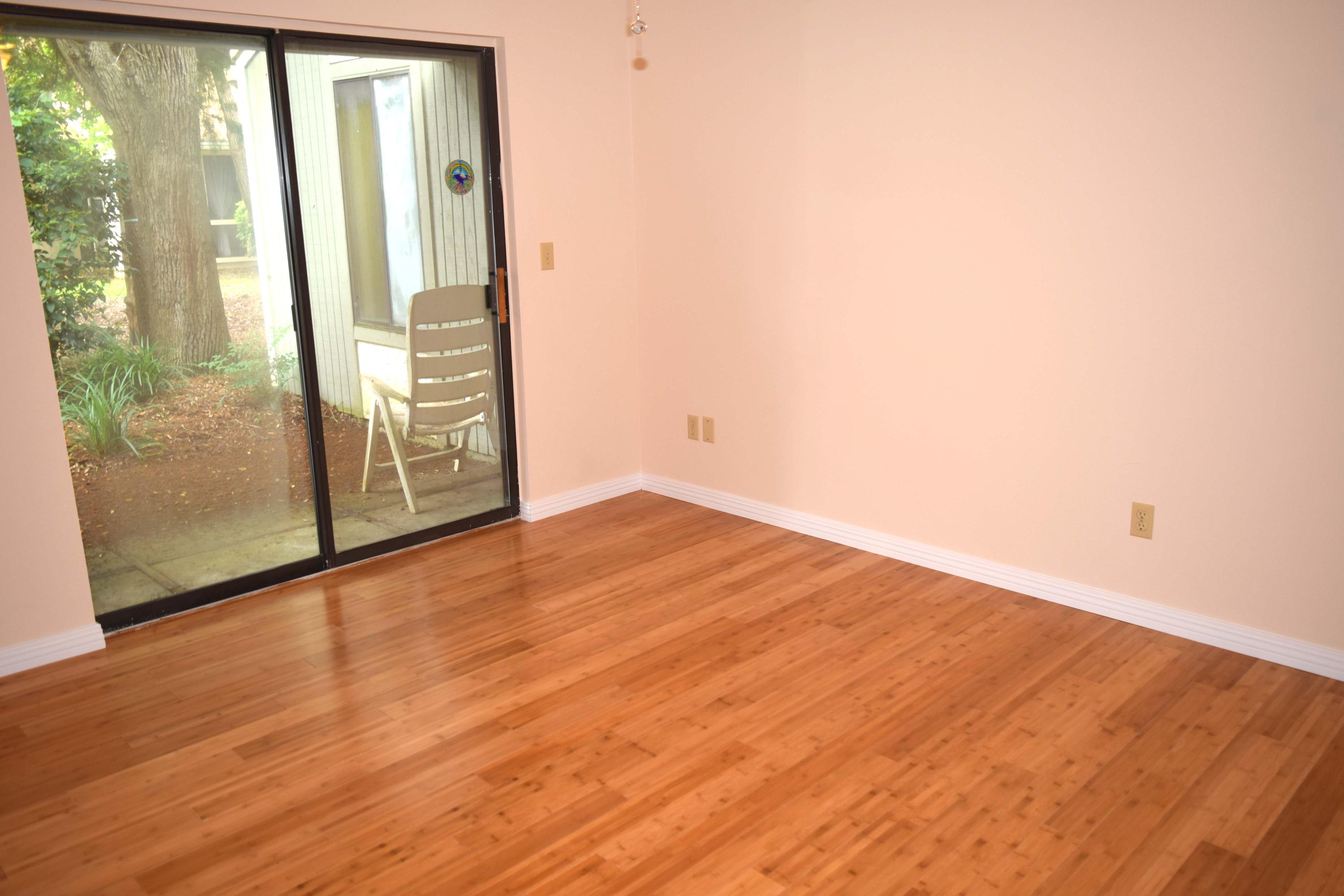 ROYAL OAK VILLAGE - Residential