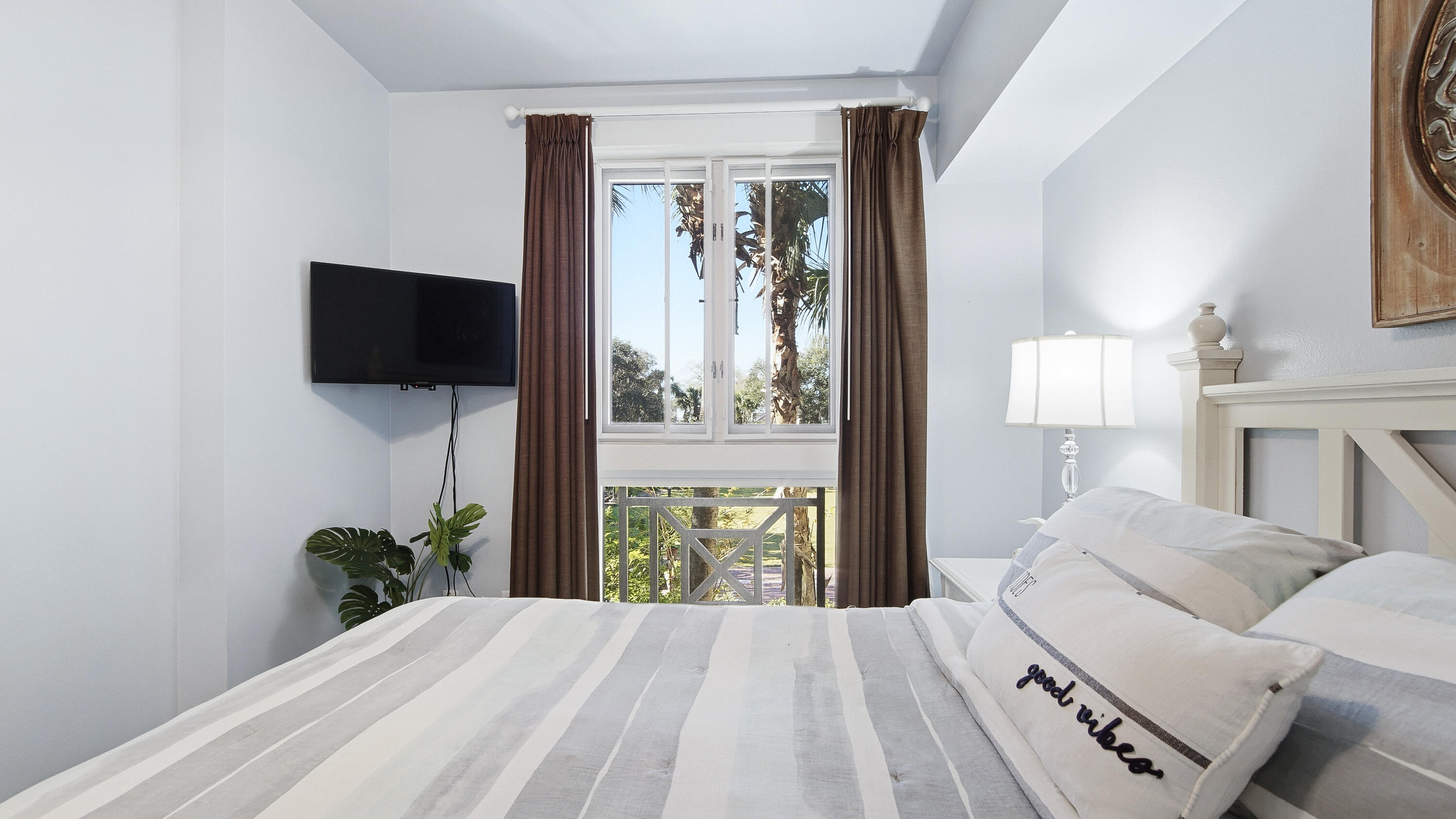 PILOT HOUSE - Residential