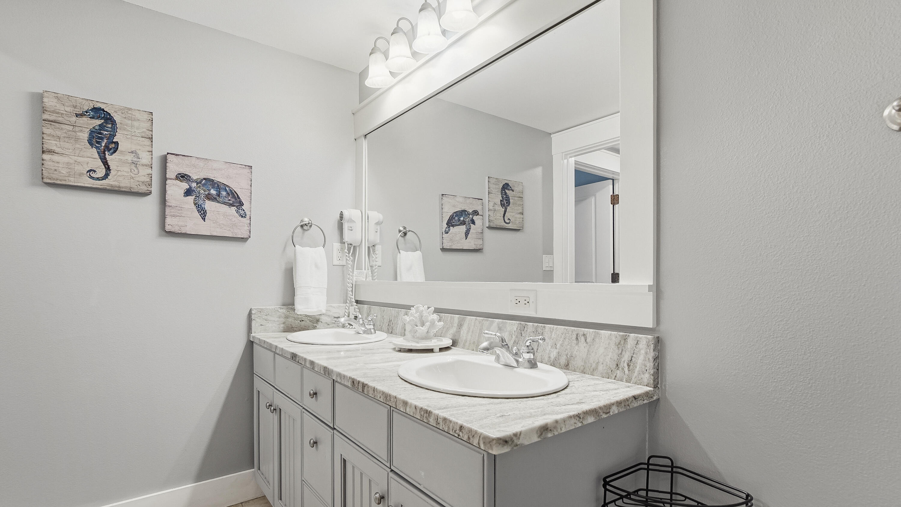 PILOT HOUSE - Residential