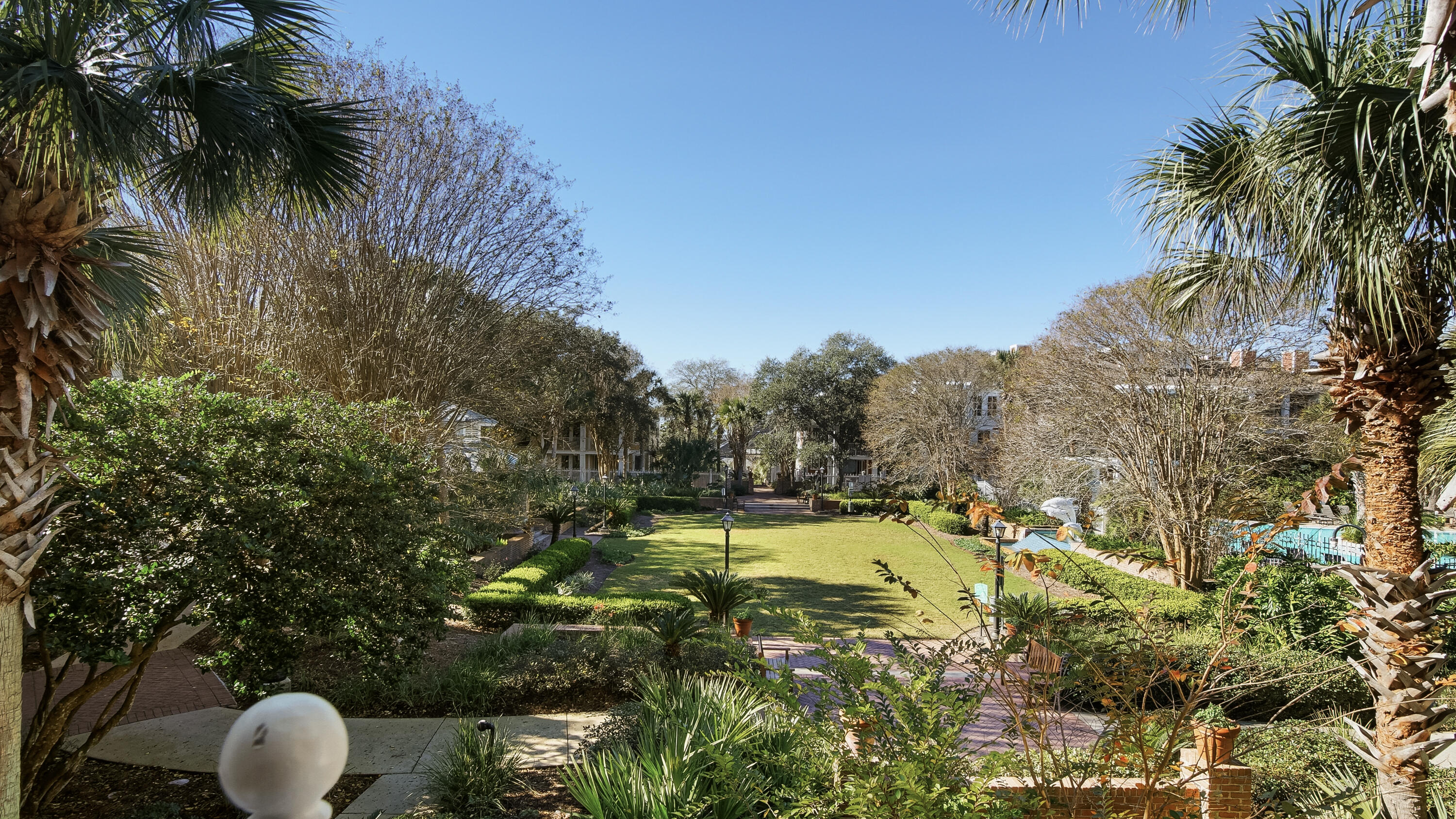 PILOT HOUSE - Residential