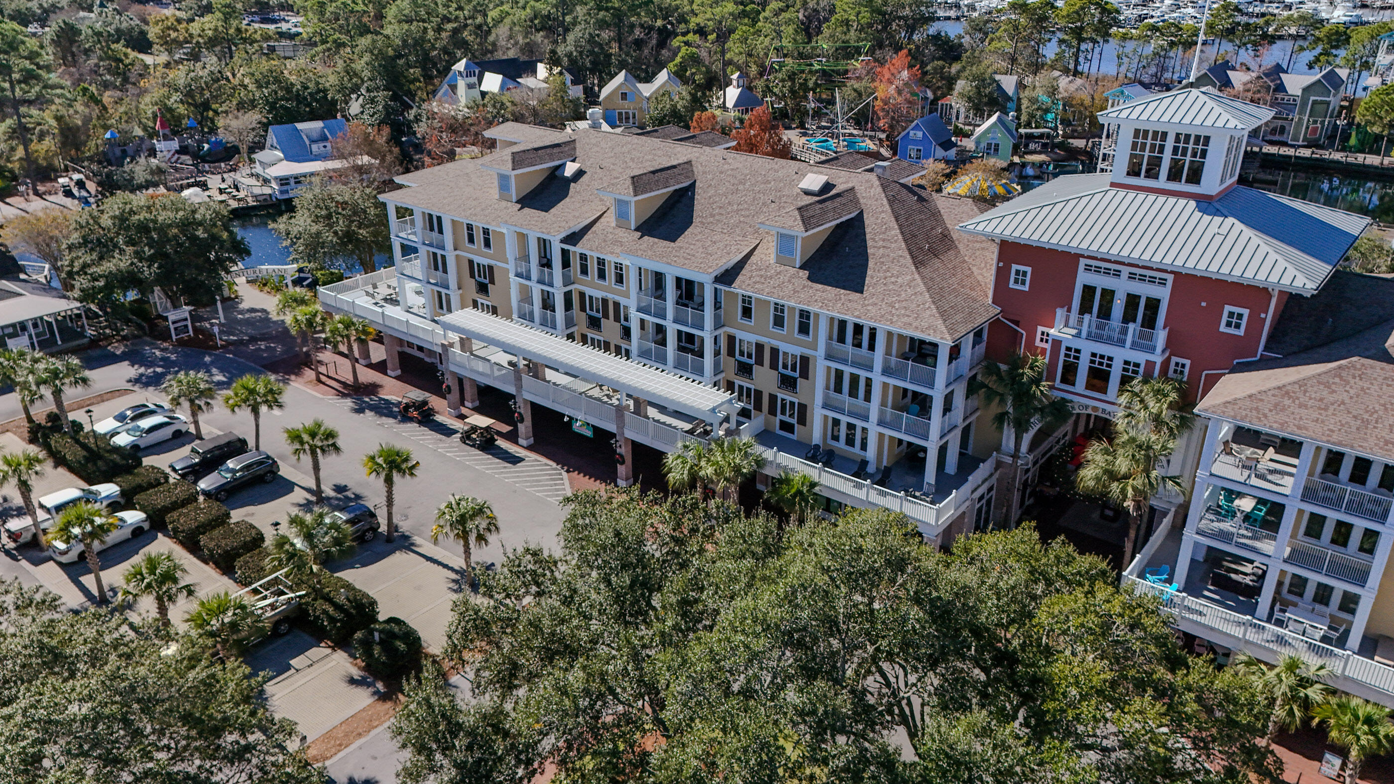 PILOT HOUSE - Residential