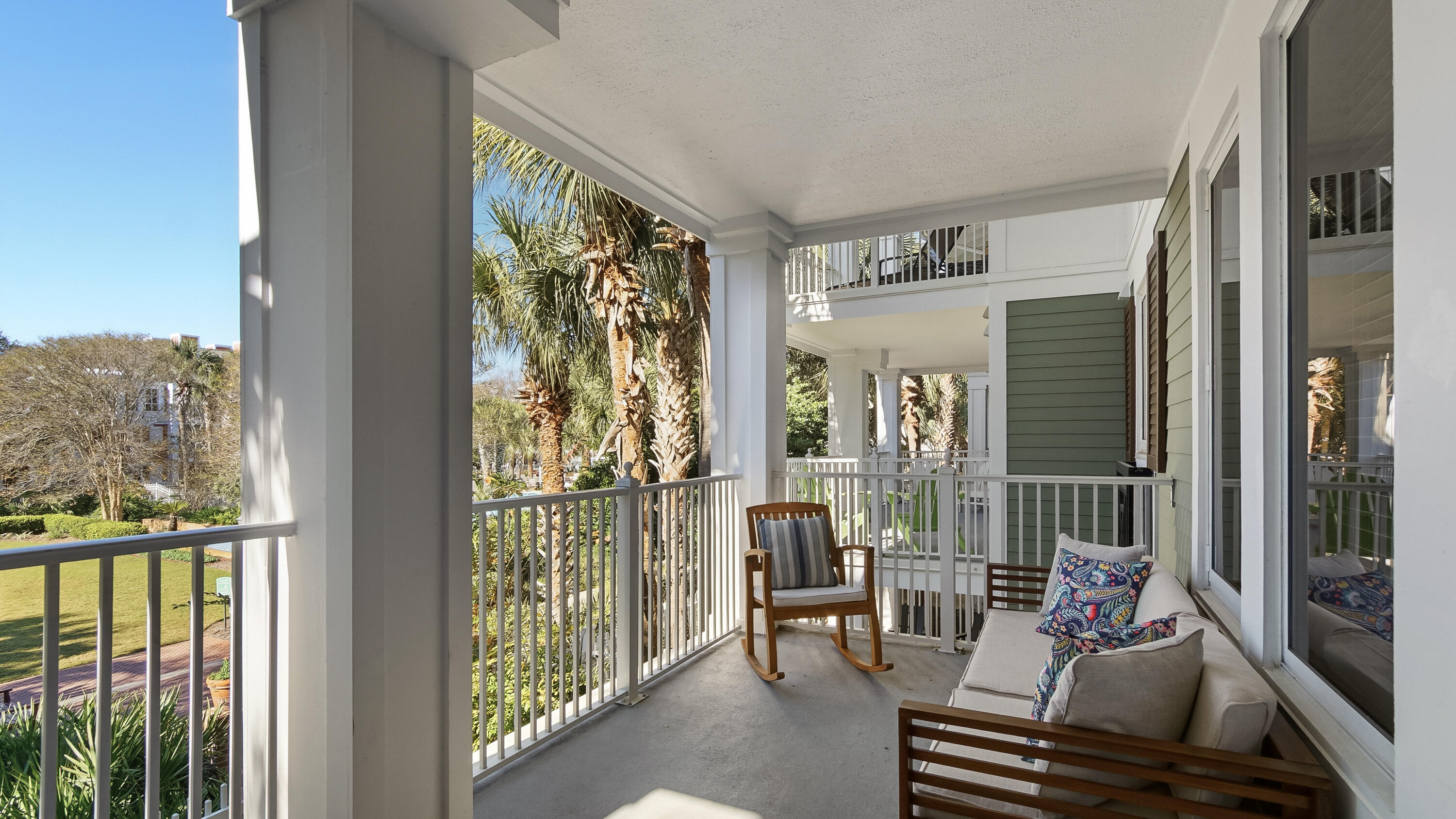 PILOT HOUSE - Residential