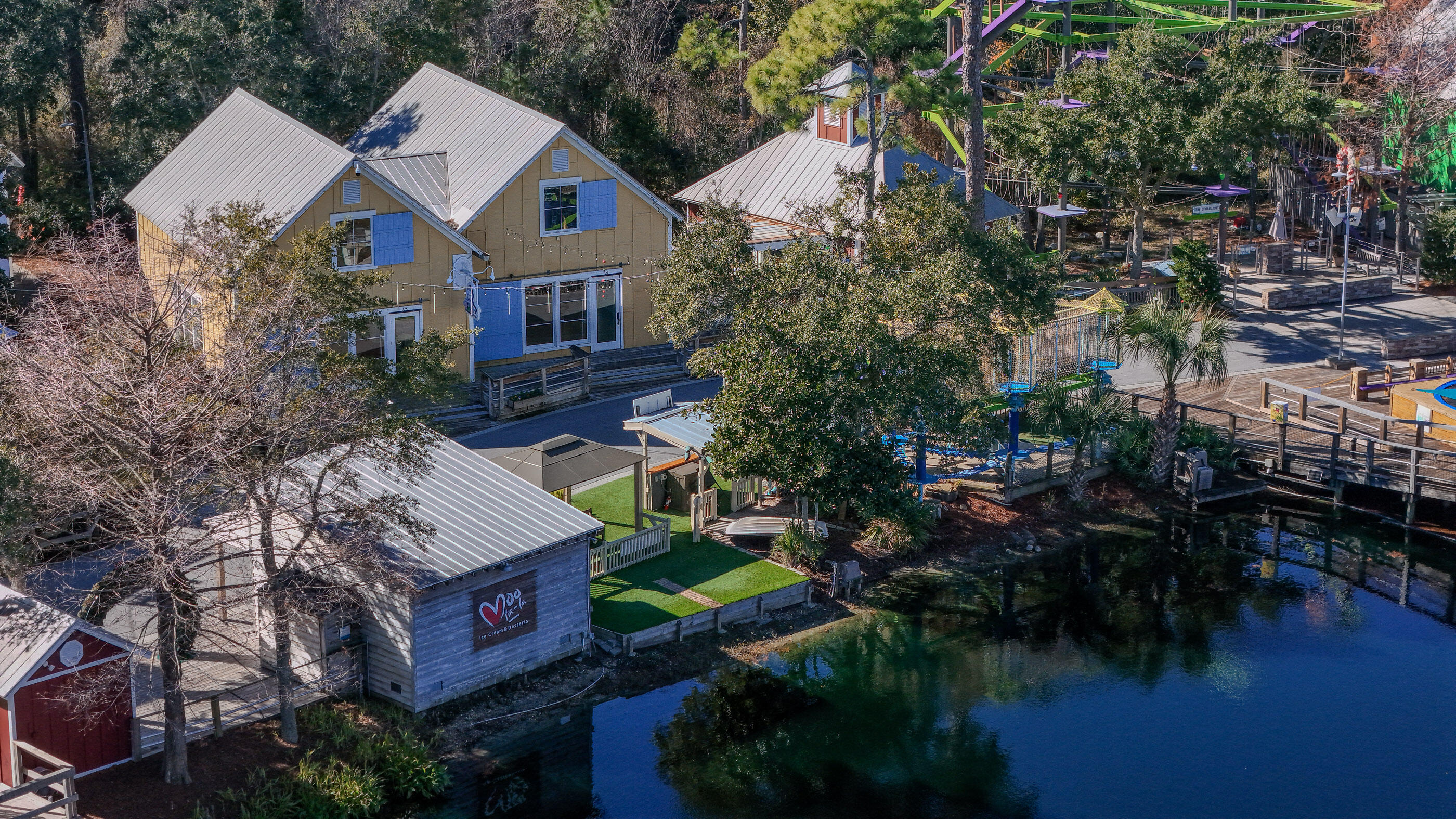 PILOT HOUSE - Residential