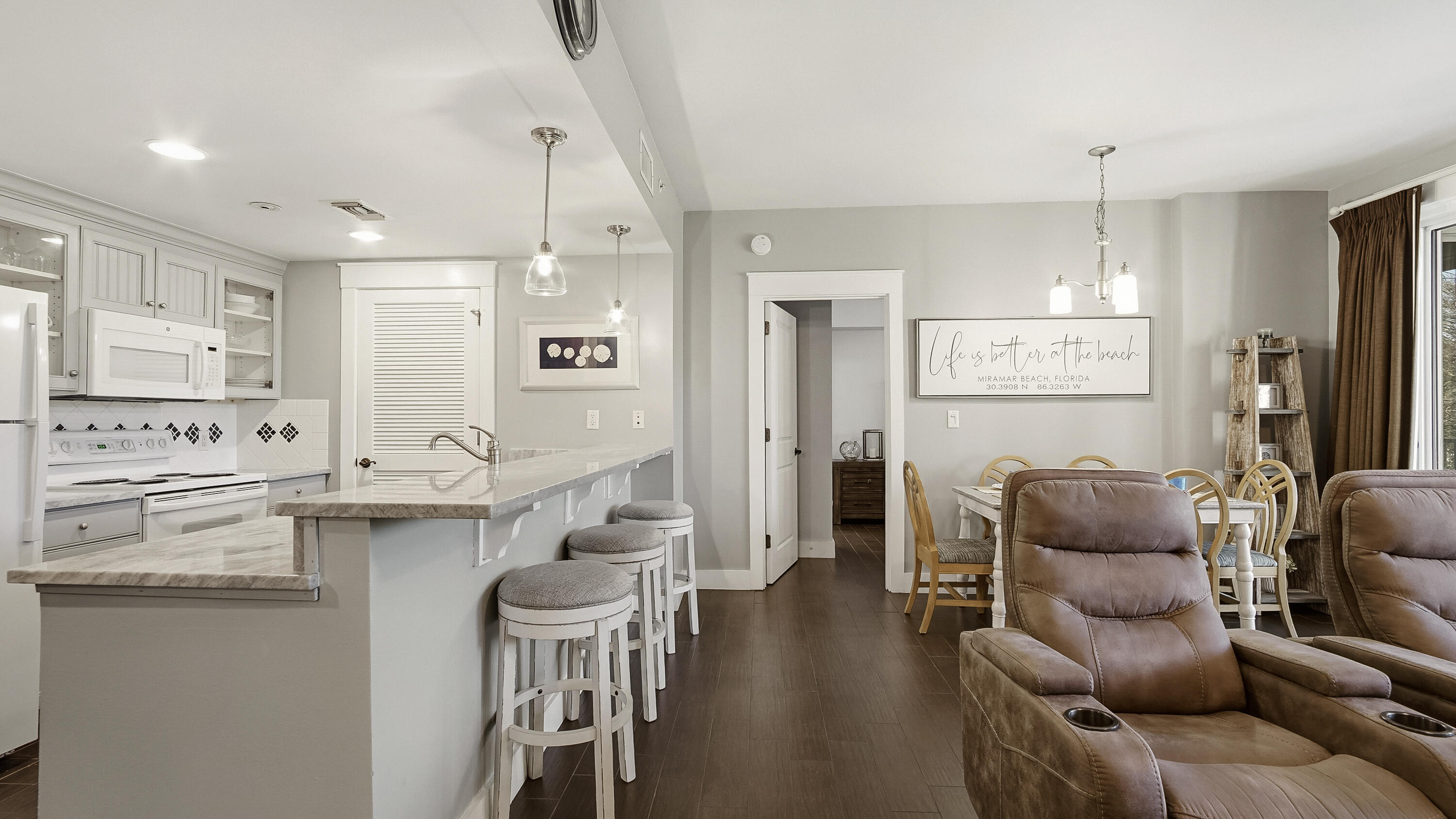 PILOT HOUSE - Residential