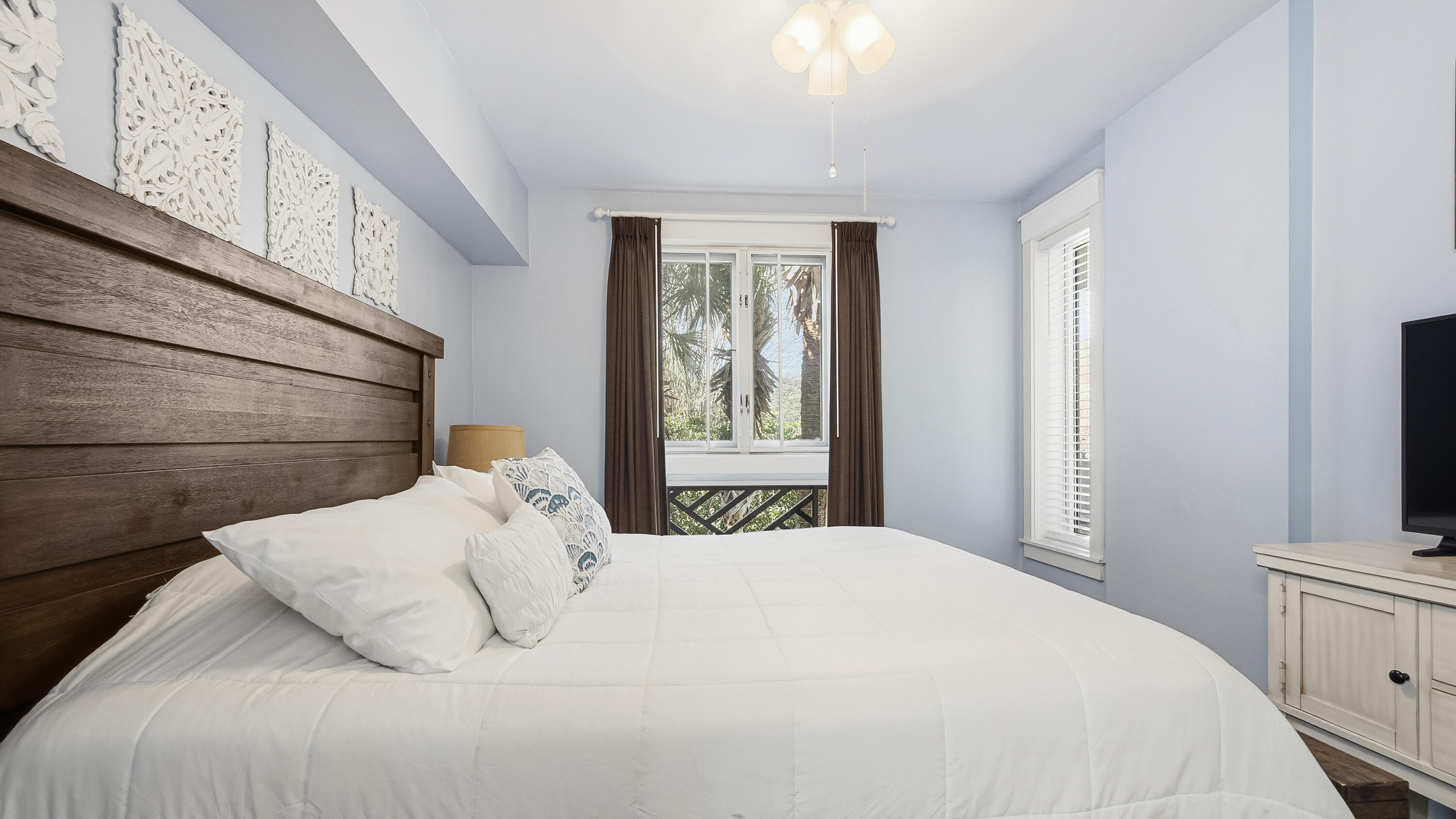 PILOT HOUSE - Residential