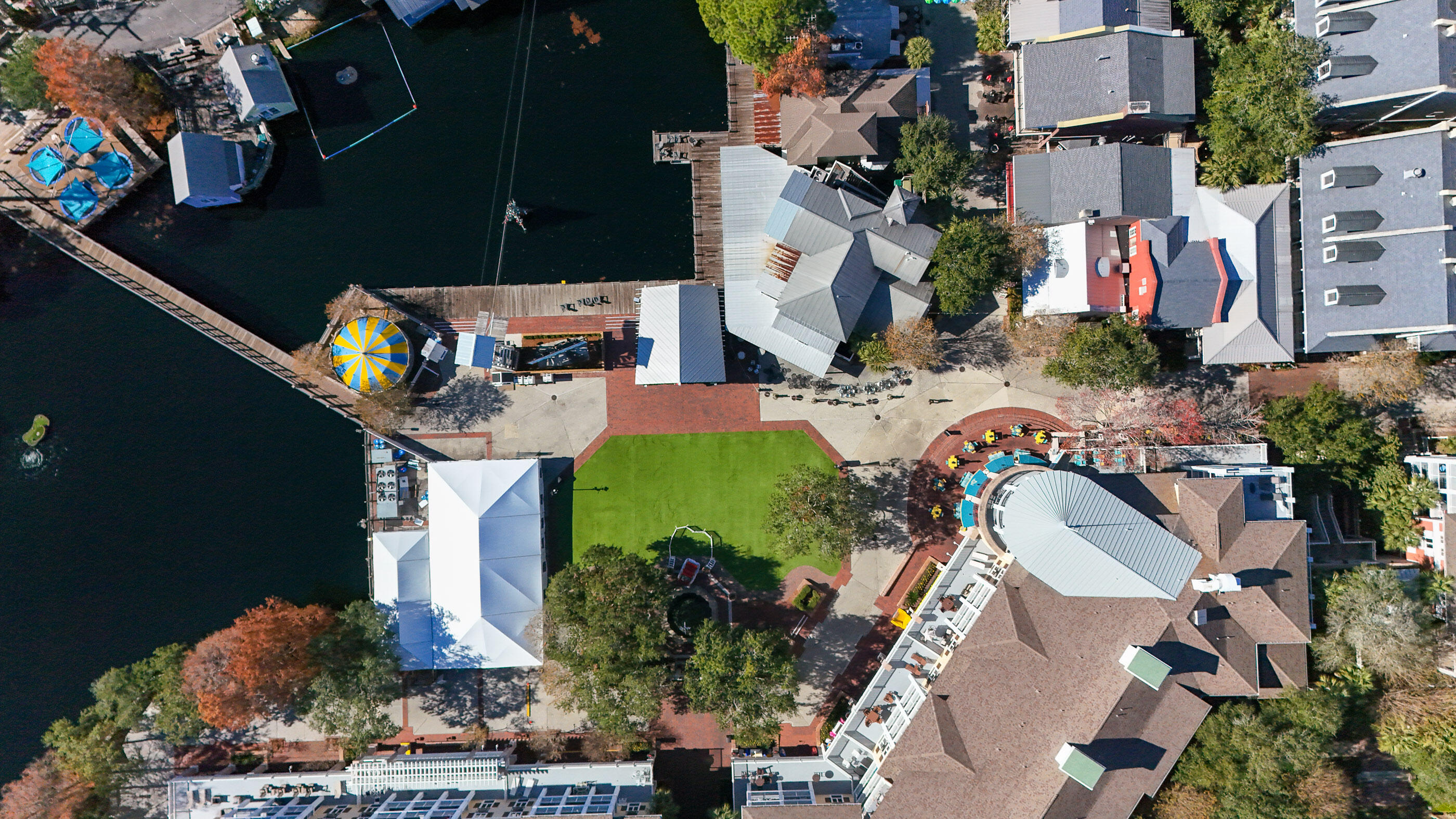 PILOT HOUSE - Residential