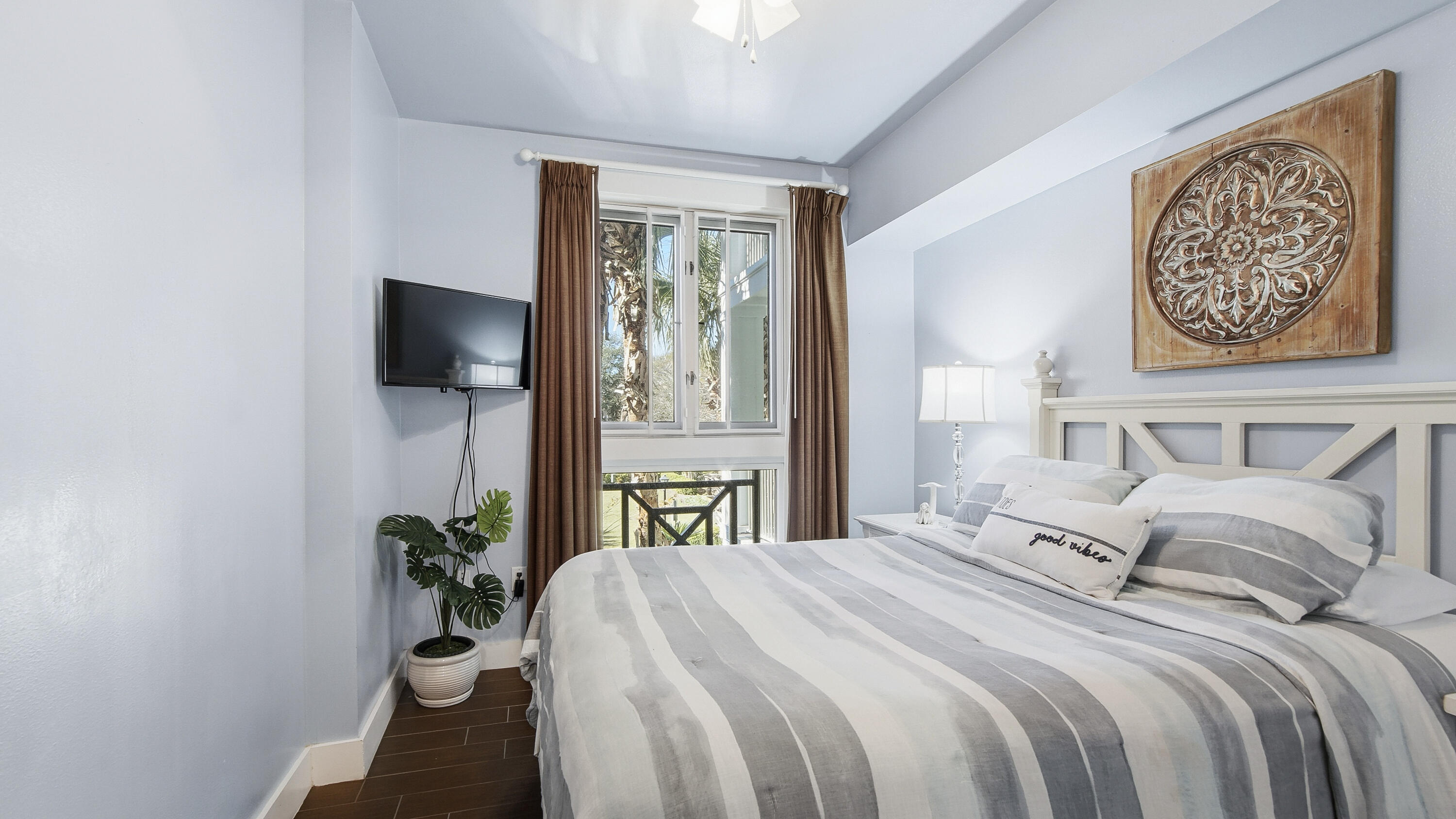 PILOT HOUSE - Residential