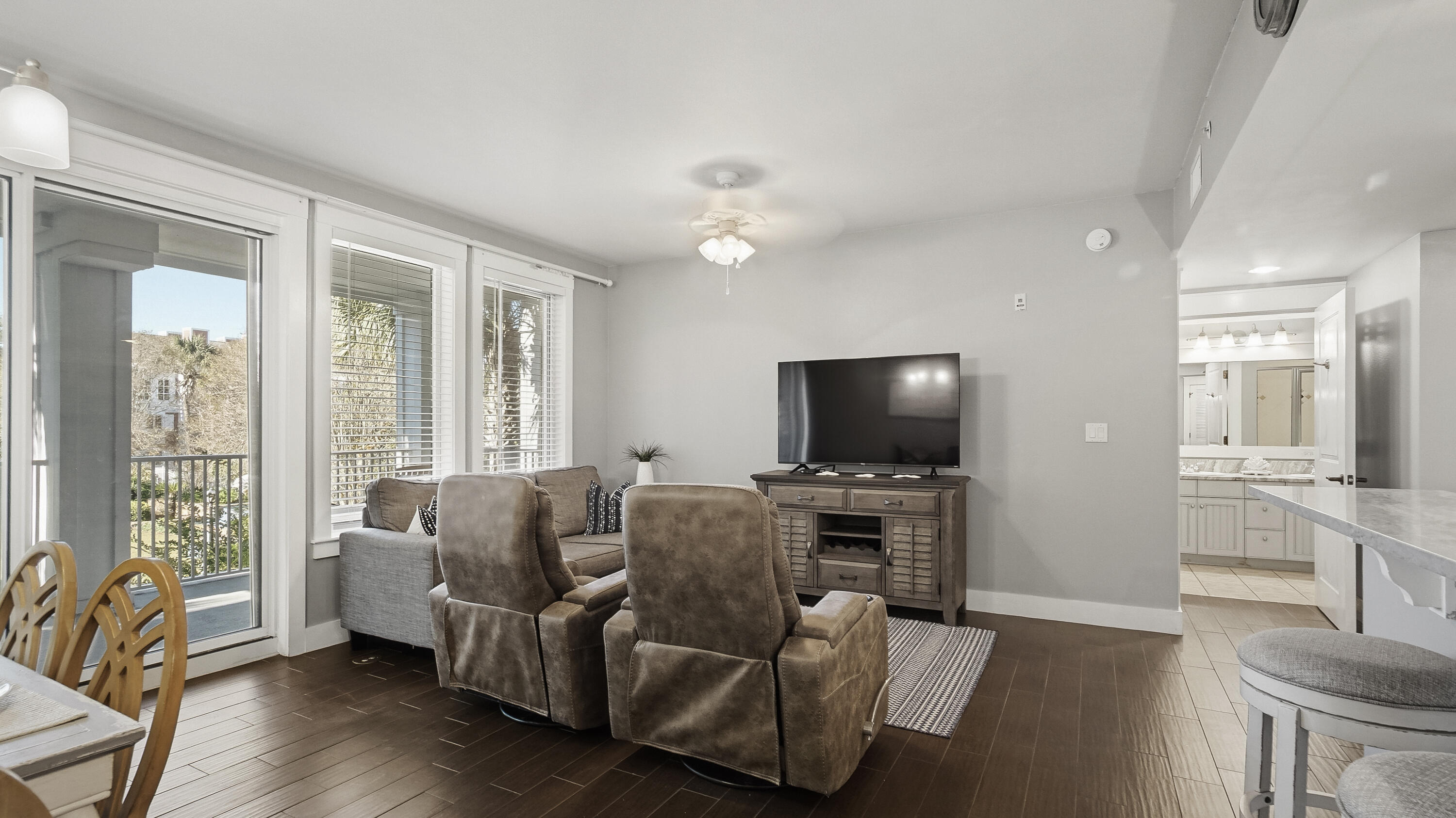 PILOT HOUSE - Residential