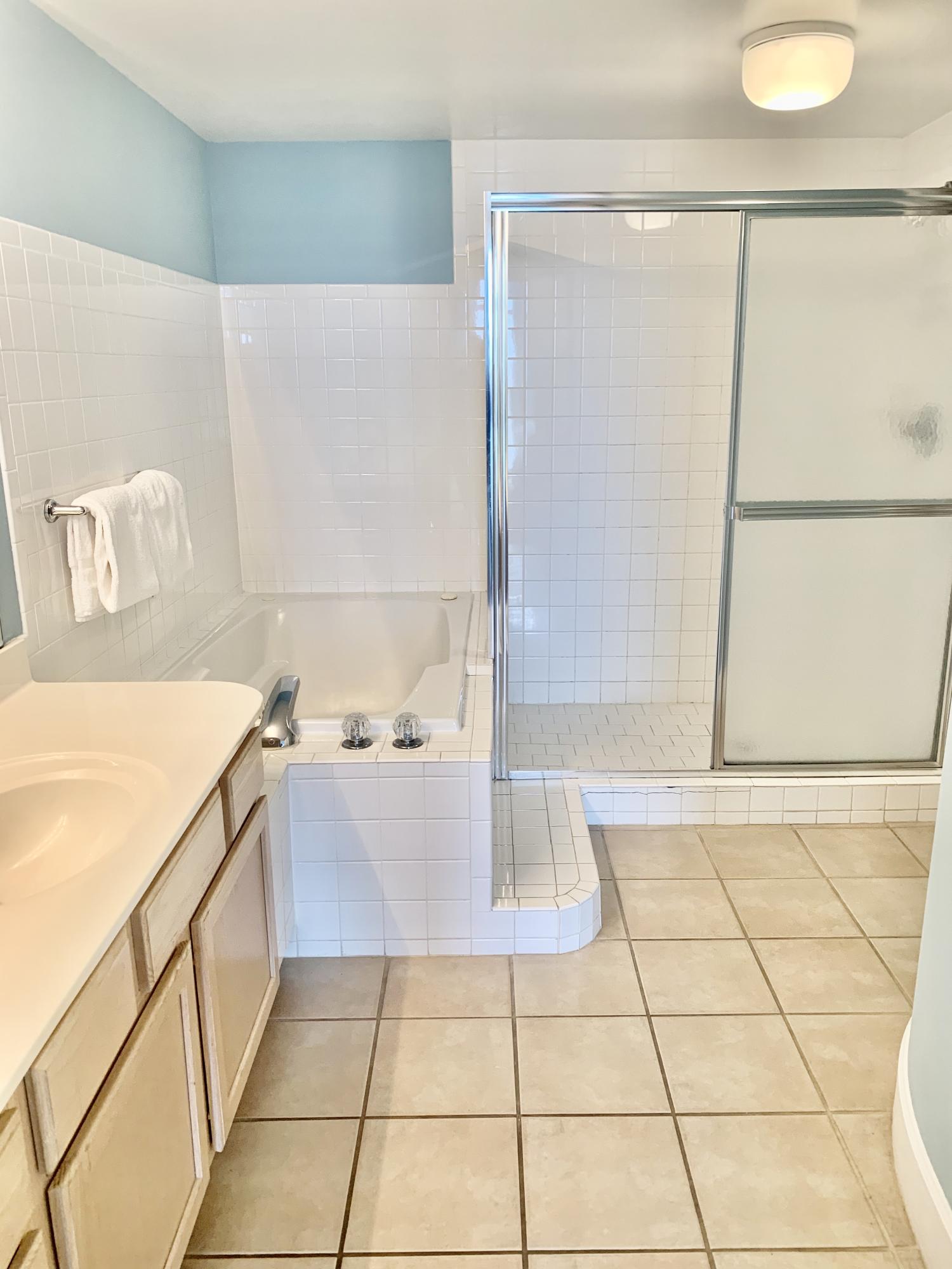 JADE EAST TOWERS CONDO - Residential