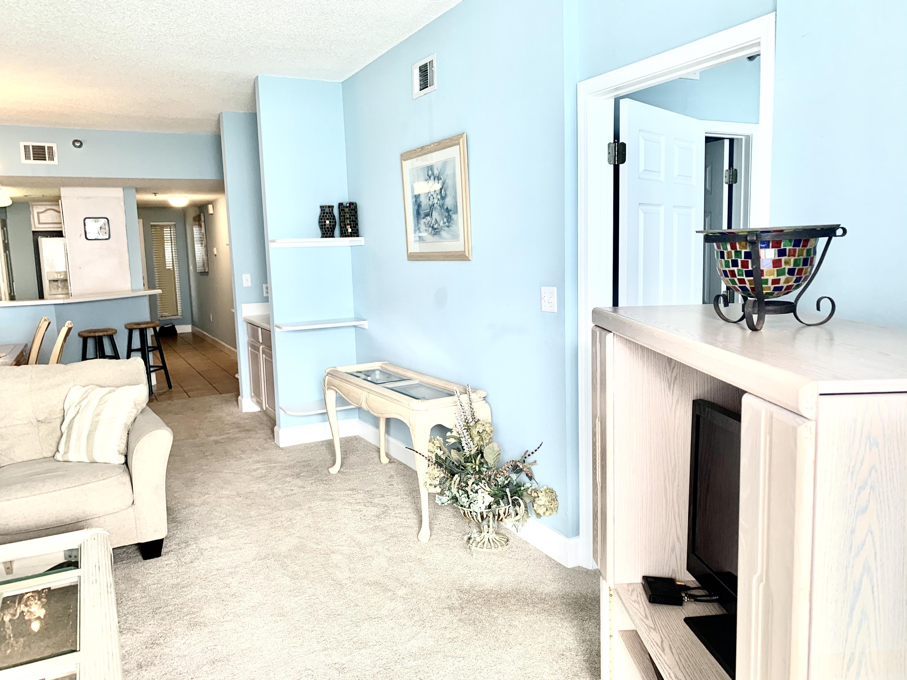 JADE EAST TOWERS CONDO - Residential