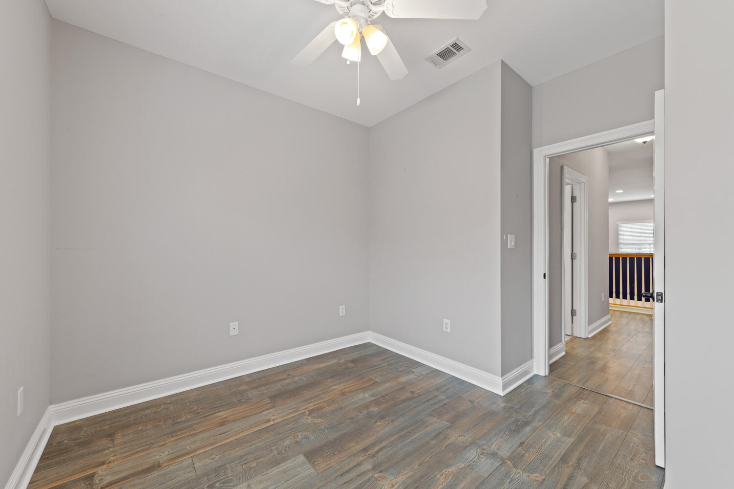 WALTON OAKS - Residential