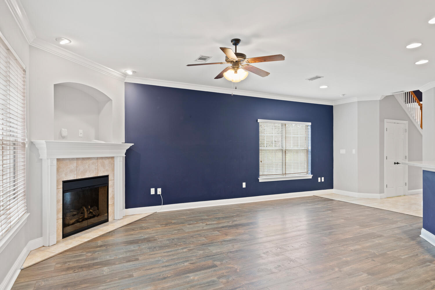 WALTON OAKS - Residential