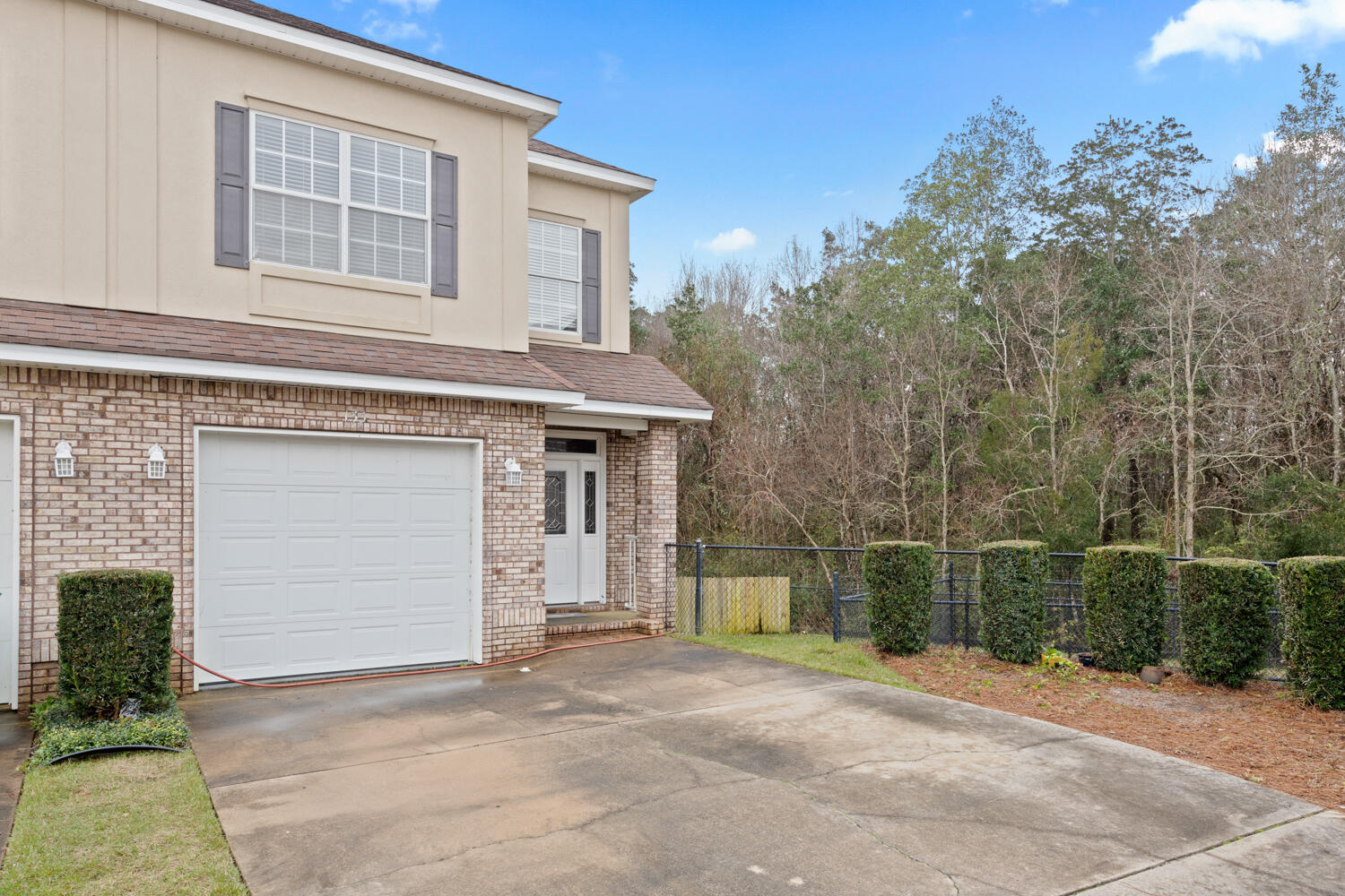 WALTON OAKS - Residential