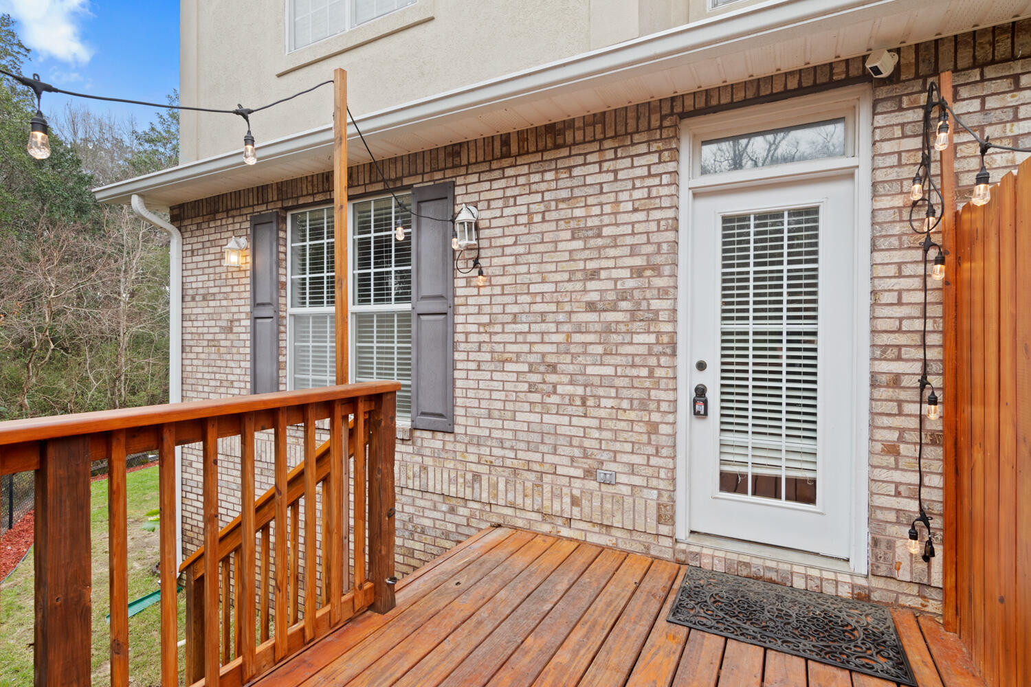 WALTON OAKS - Residential