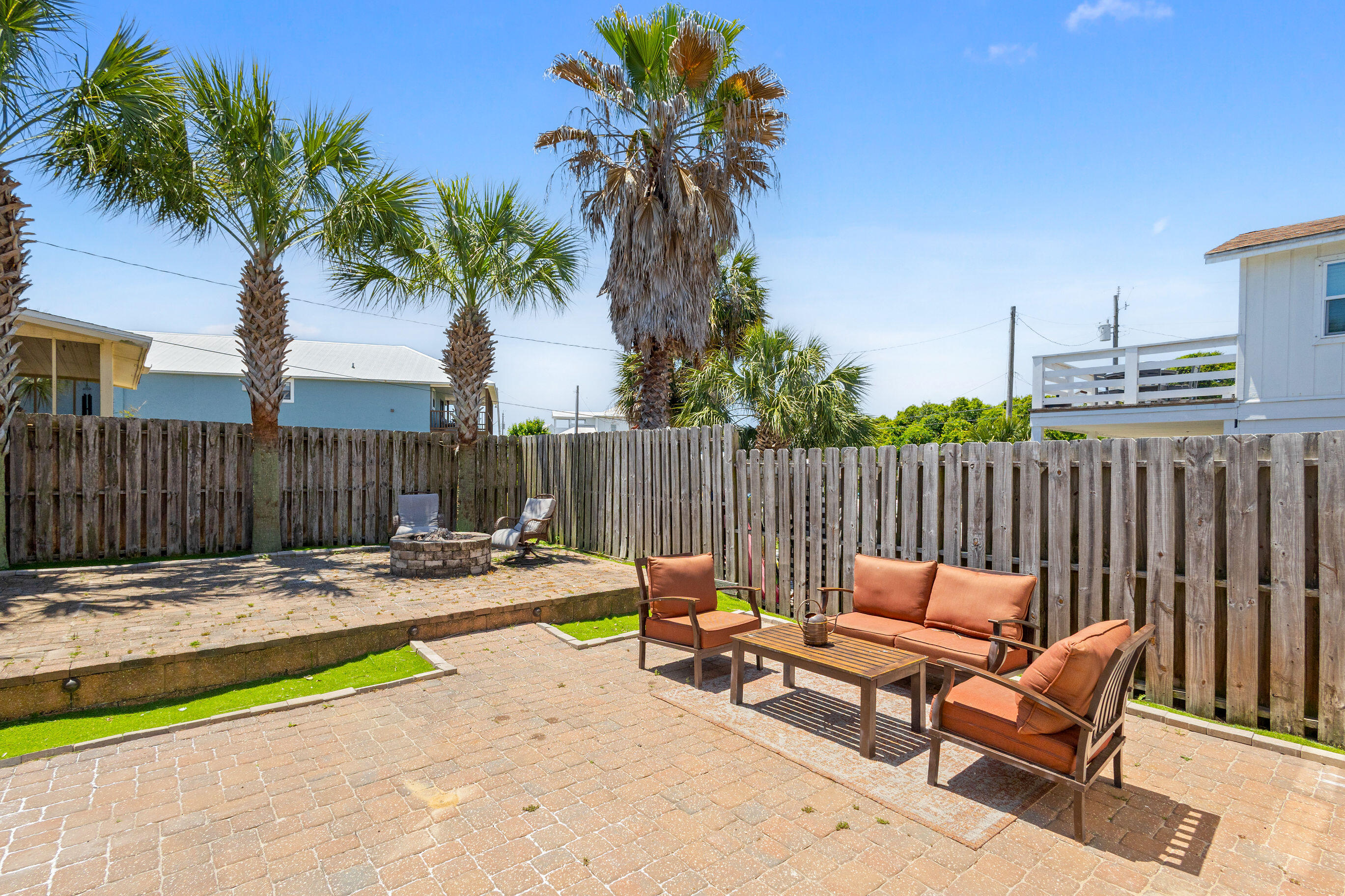 RIVIERA BEACH 1ST ADDN - Residential